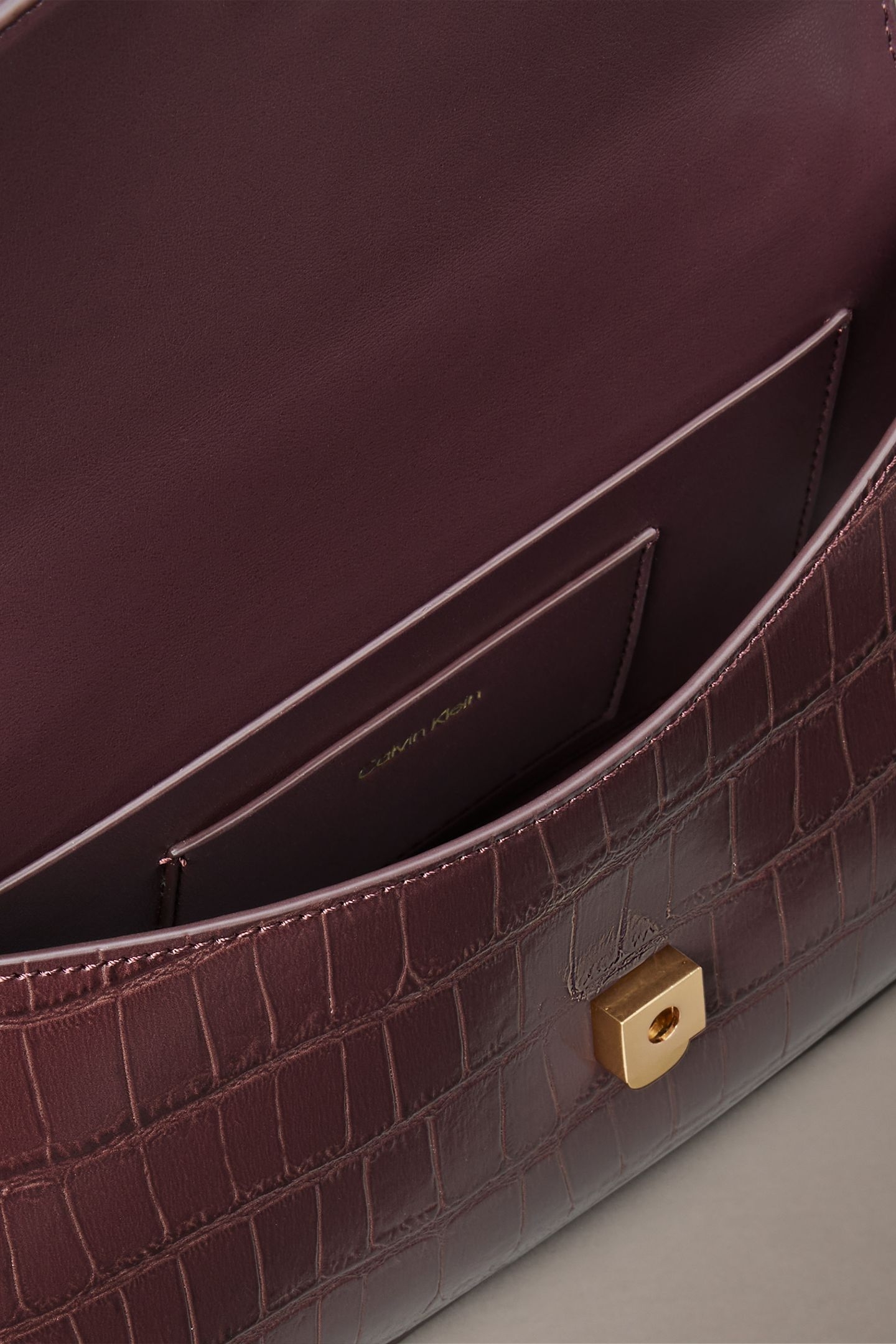 CK CROC TOP HANDLE CROSSBODY FUDGE 5