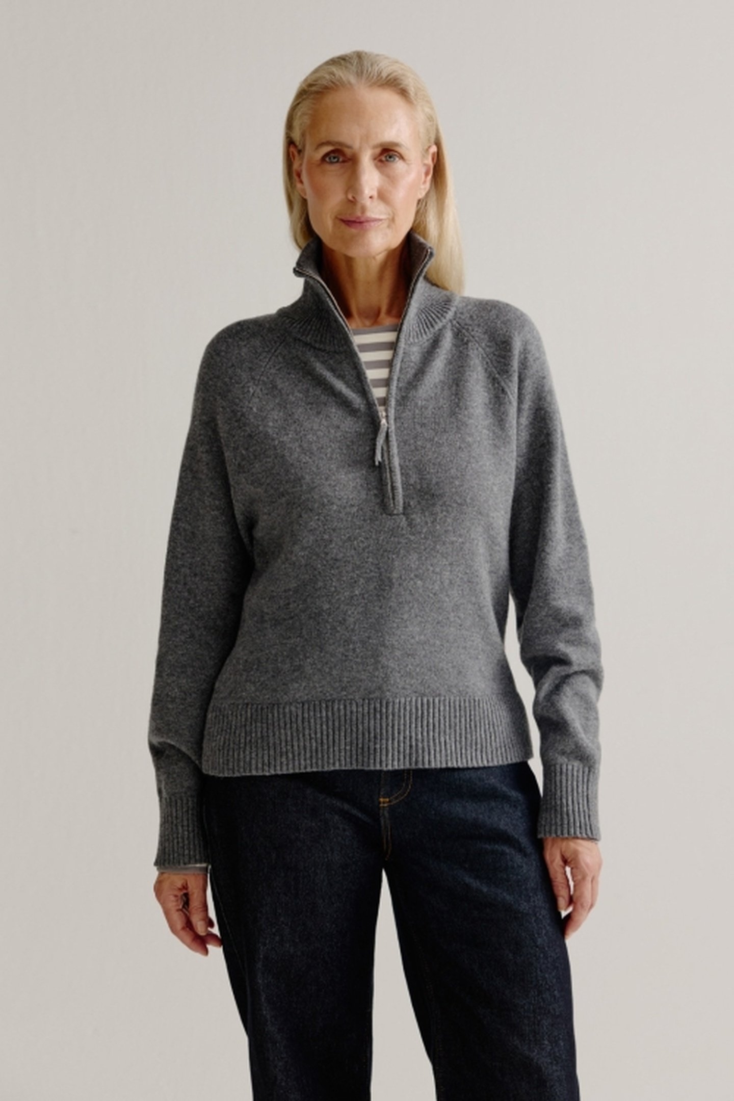 LINDE SWEATER ANTHRACITE 2