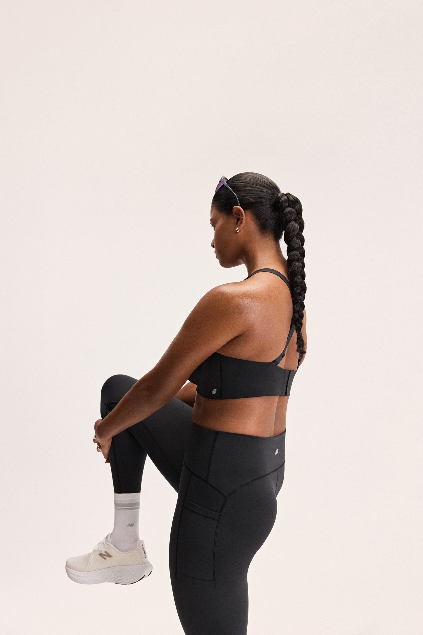 SLEEK POCKET HIGH RISE LEGGING BLACK (BK) 8