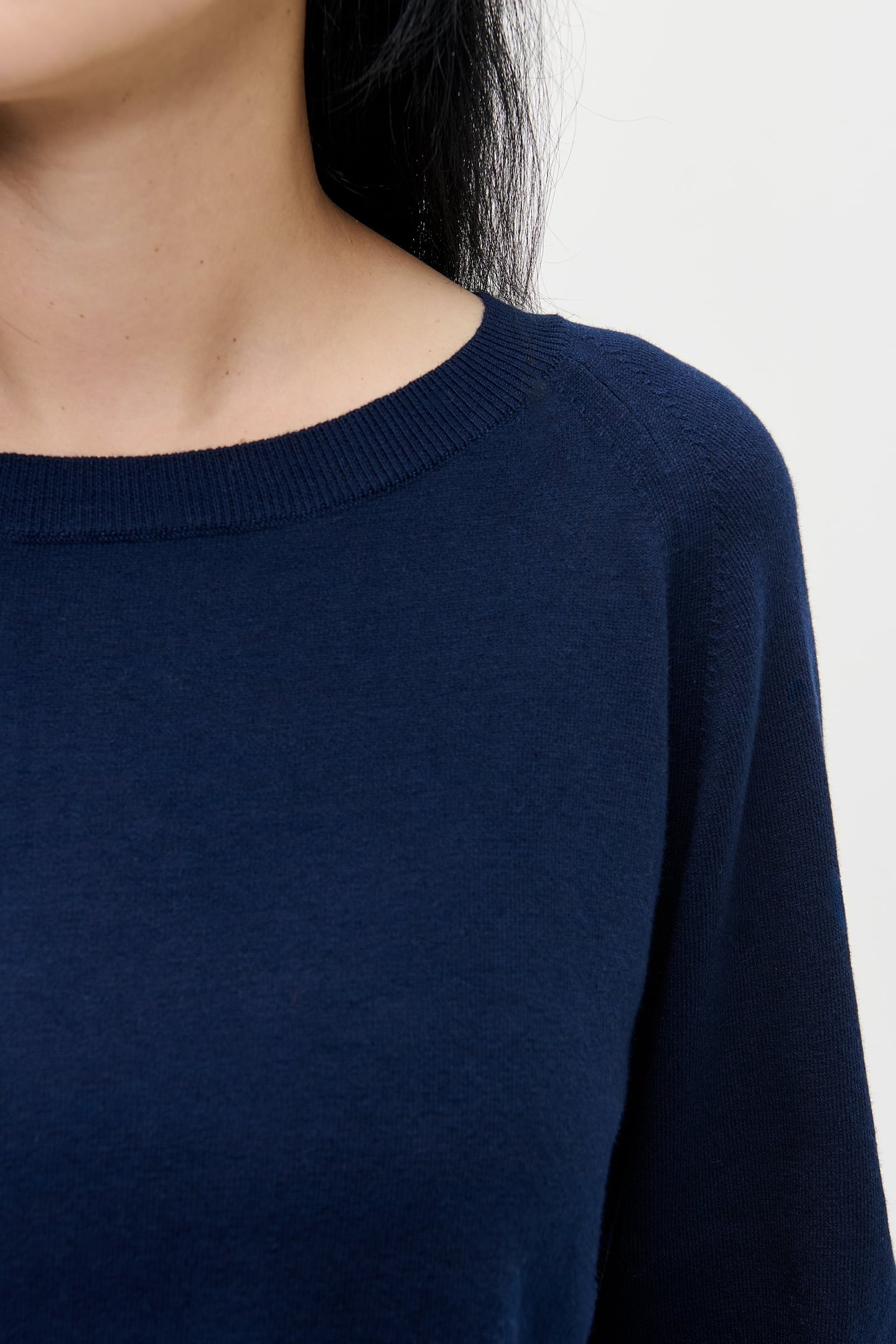 CASHMERE BOATNECK TOP DEEP BLUE 4