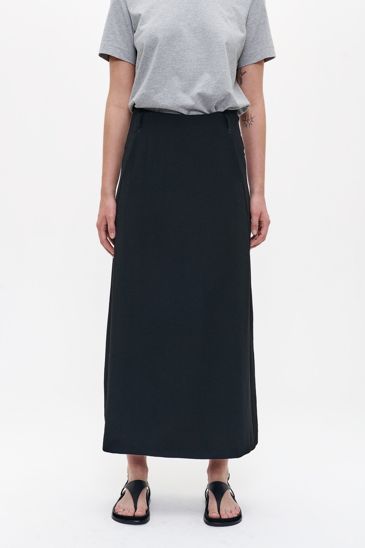FLOWY LONG SKIRT BLACK 2