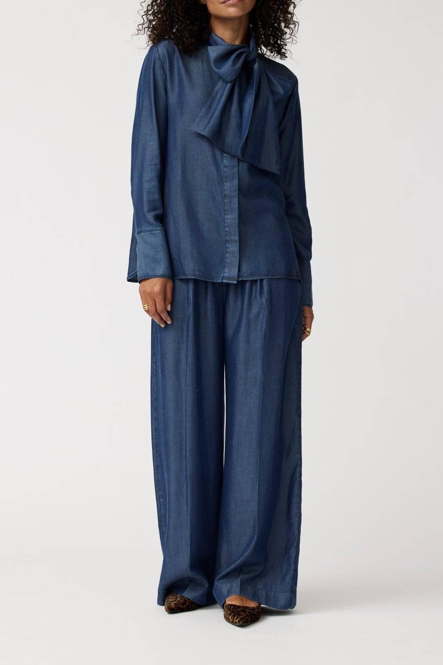 LAURA BLOUSE BLUE DENIM 2