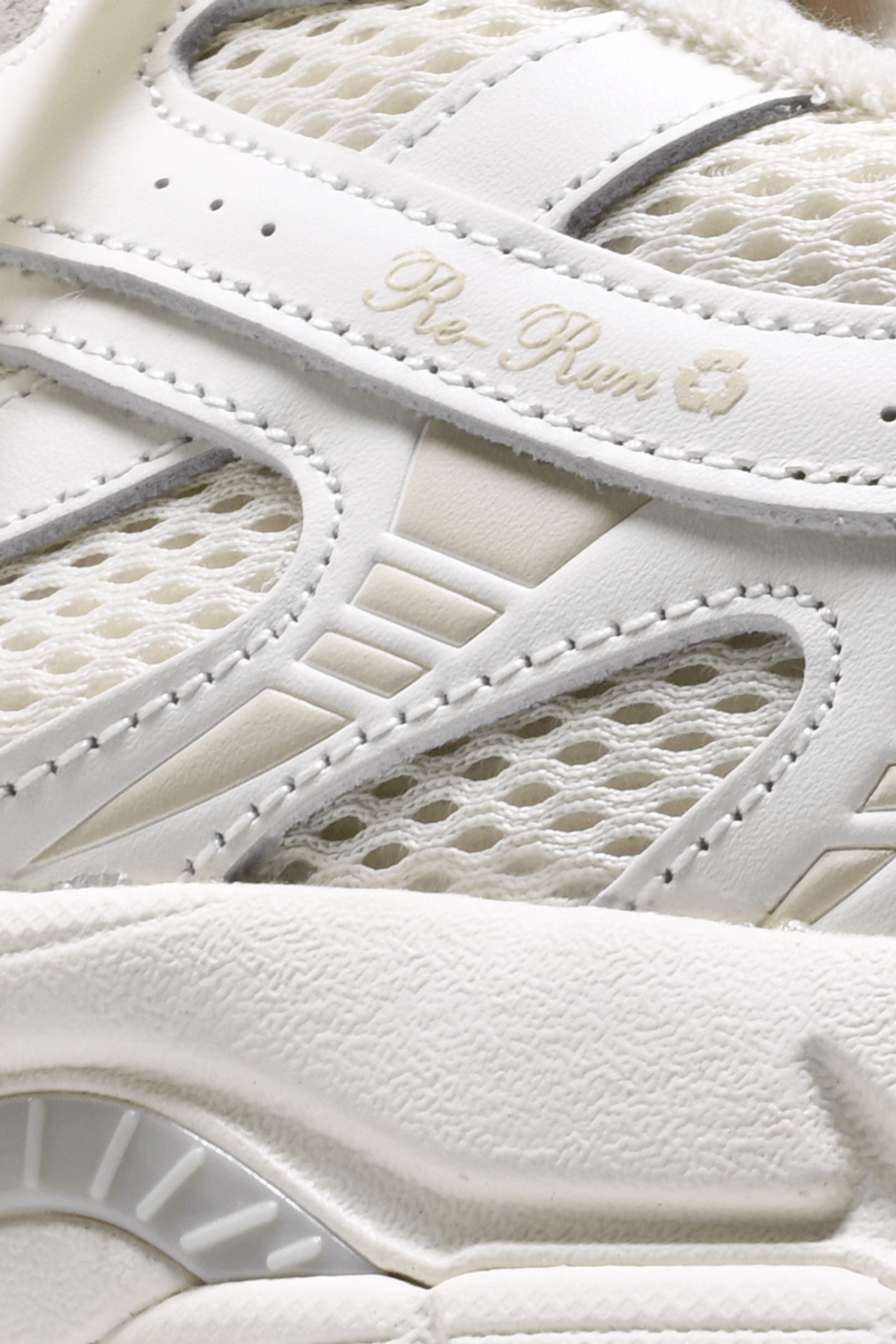 THE RE-RUN VINTAGE PREMIUM OFF WHITE 4