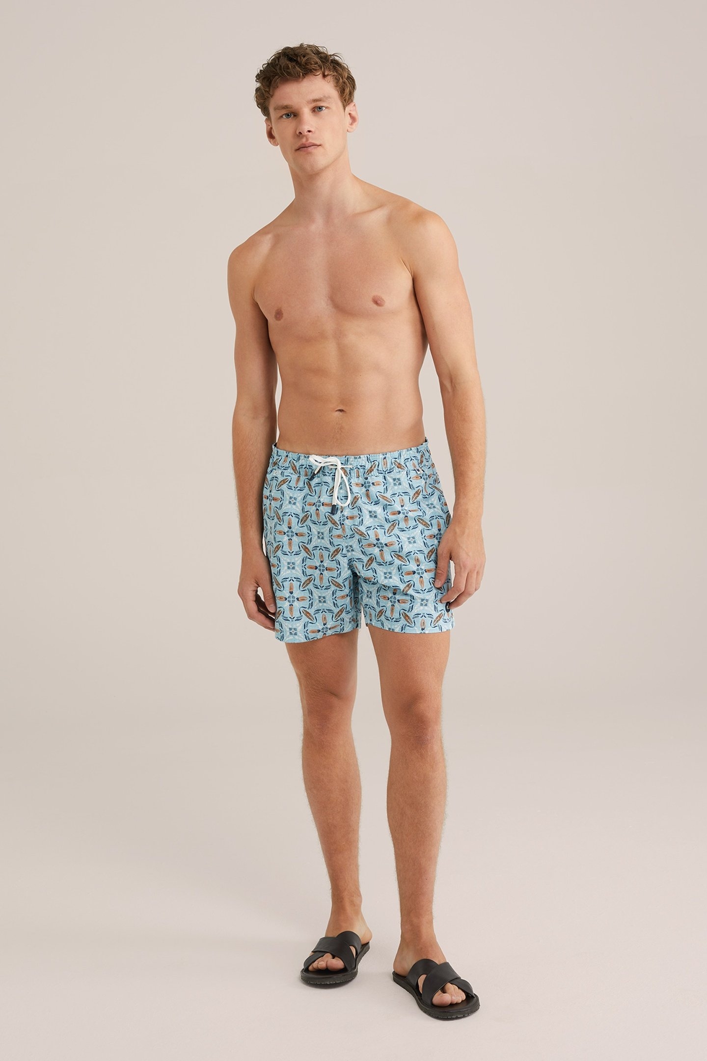 BEACH SHORT LIGHT BLUE 7