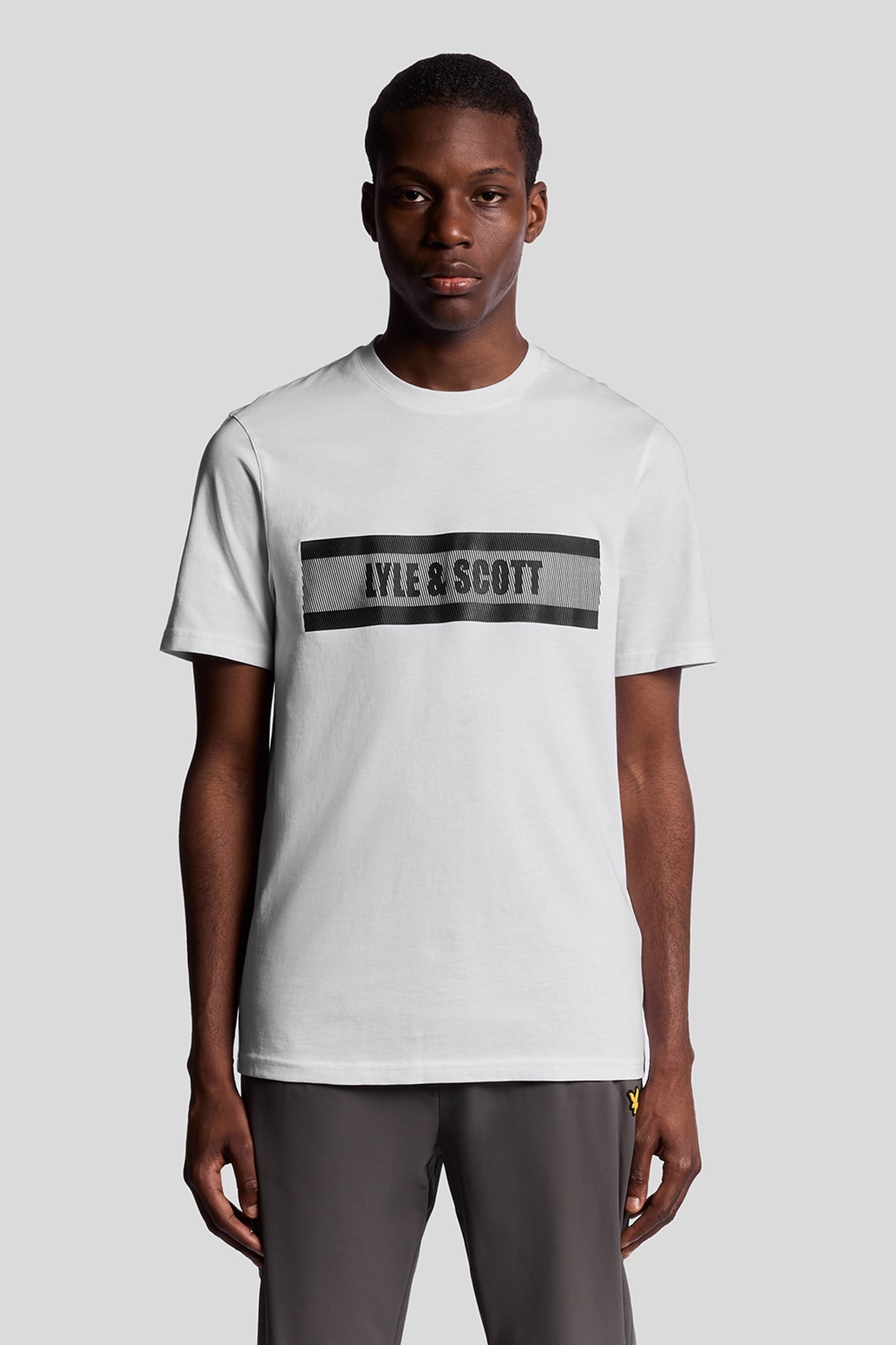 STRIPE LOGO GRAPHIC T-SHIRT WHITE 1