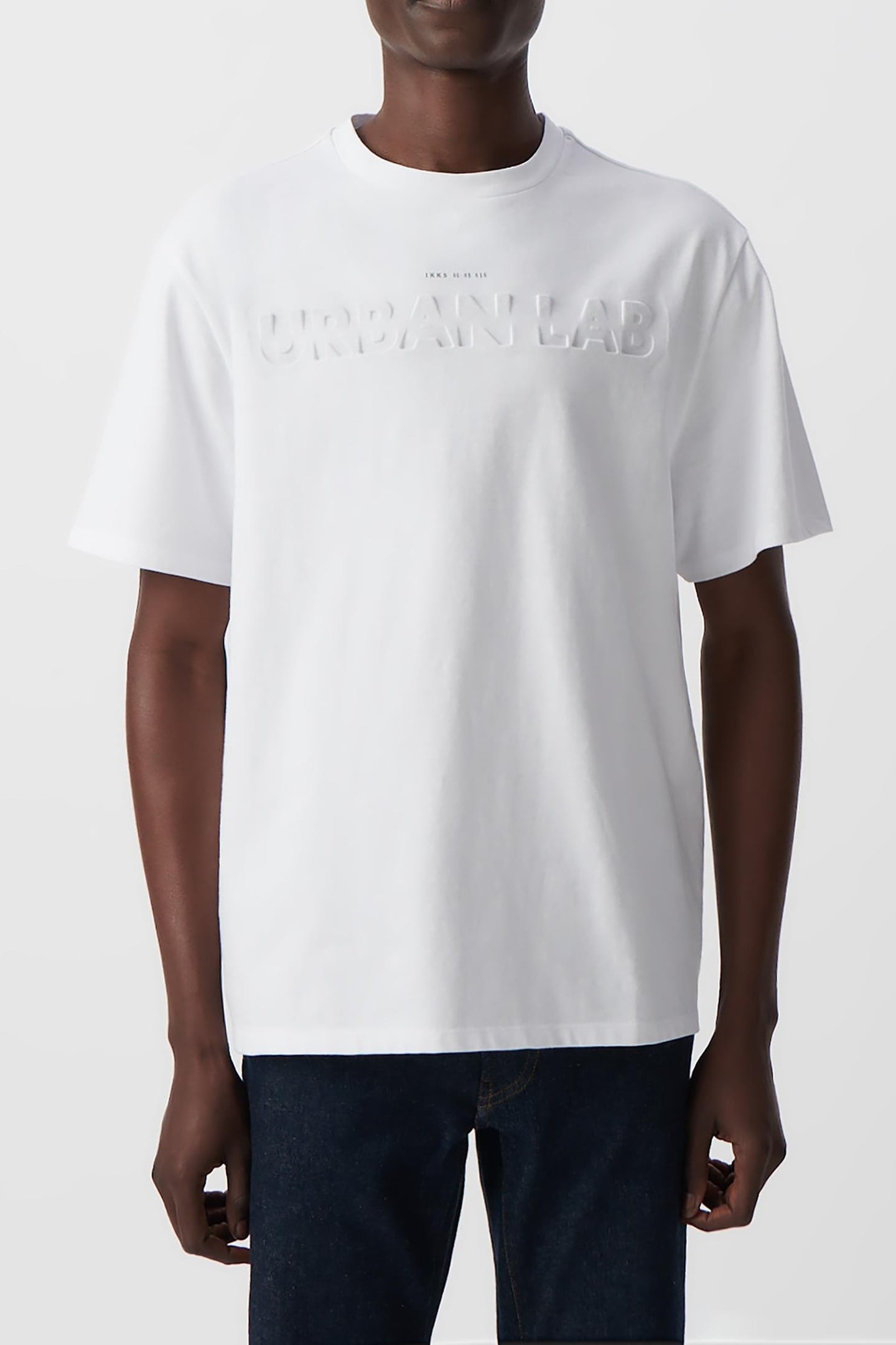 WHITE DRY FAST T-SHIRT WITH EMBOSSED SLOGAN 2