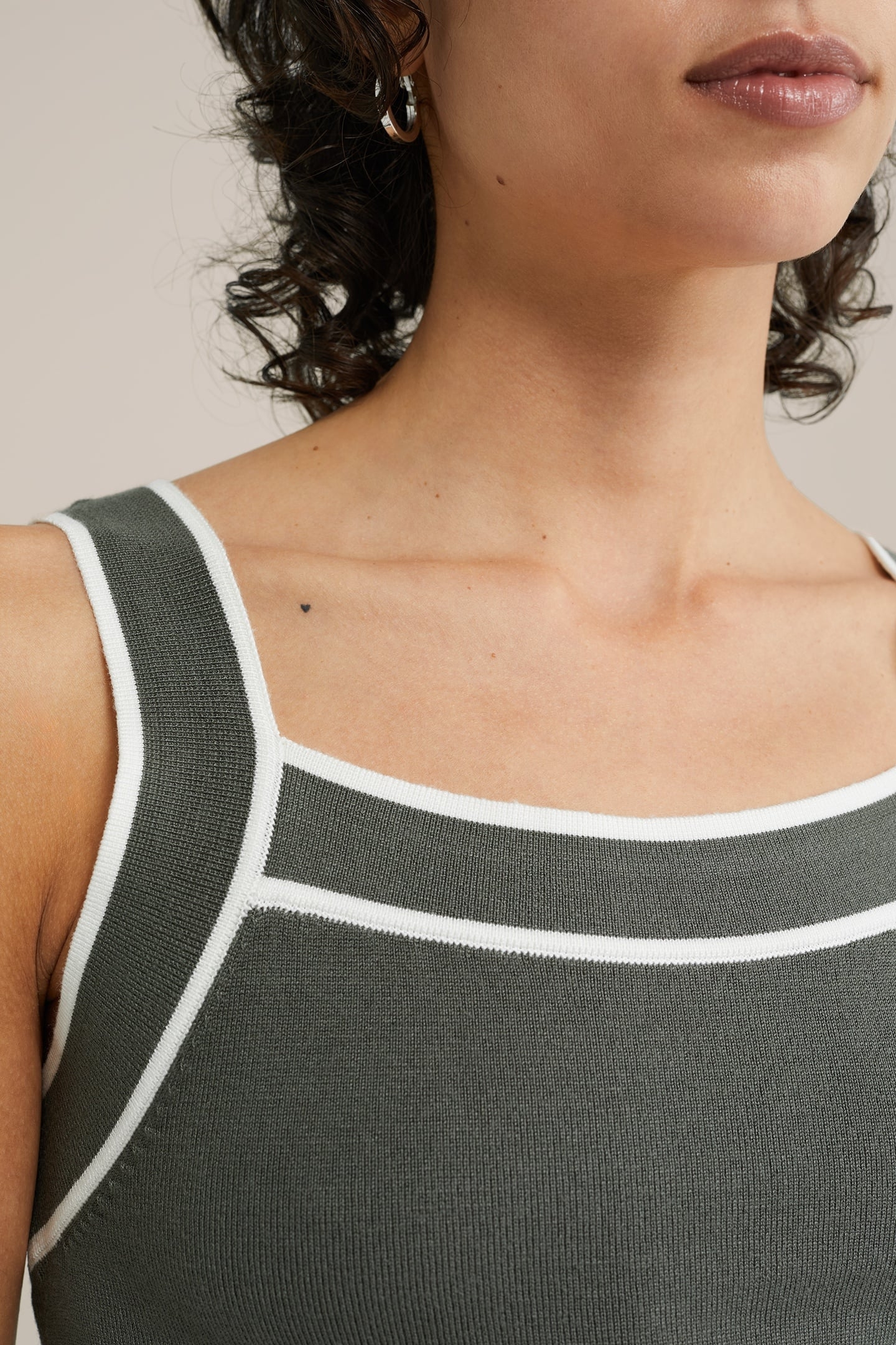 KNITTED PULLOVER GREEN 8