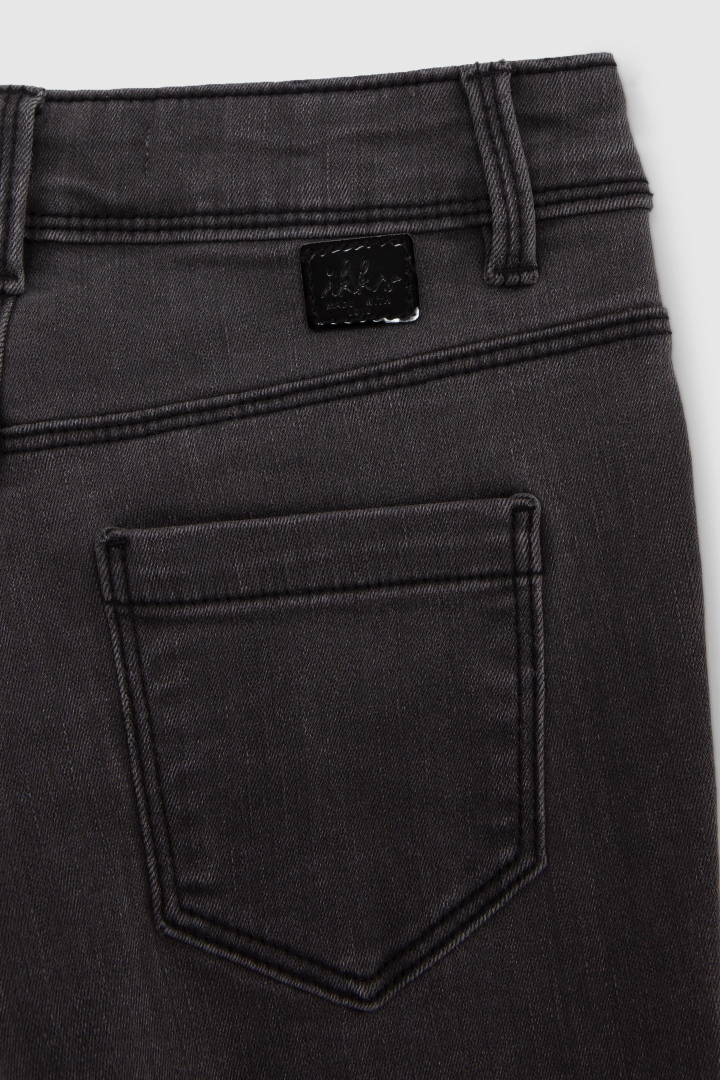 MOM WASHED BLACK JEANS WITH GIRL STUDS 6