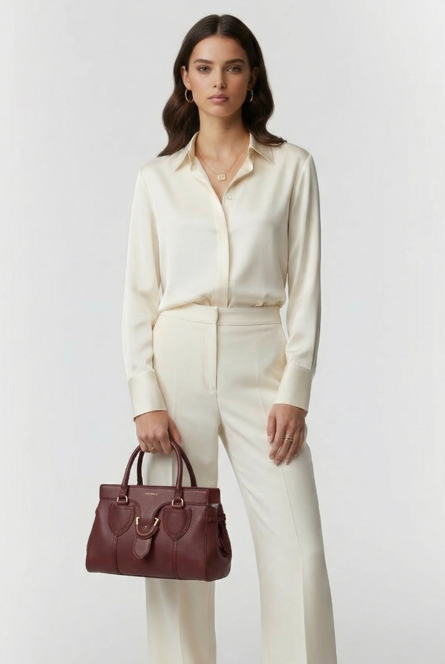 GRAINED LEATHER HANDBAG 1