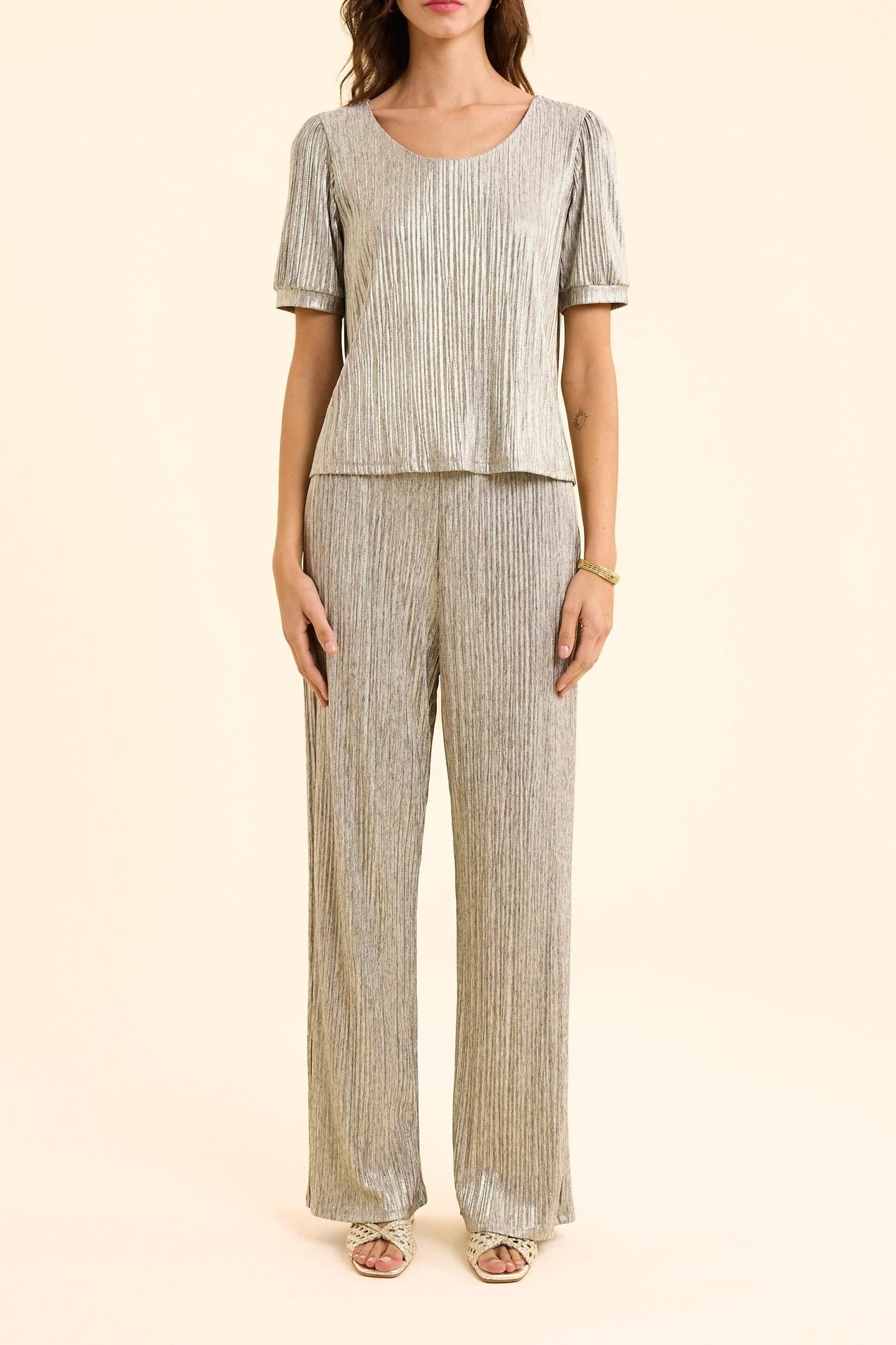 GREY PLEATED TOP WITH DECORATIVE GOLD STRIPES GOLD 2