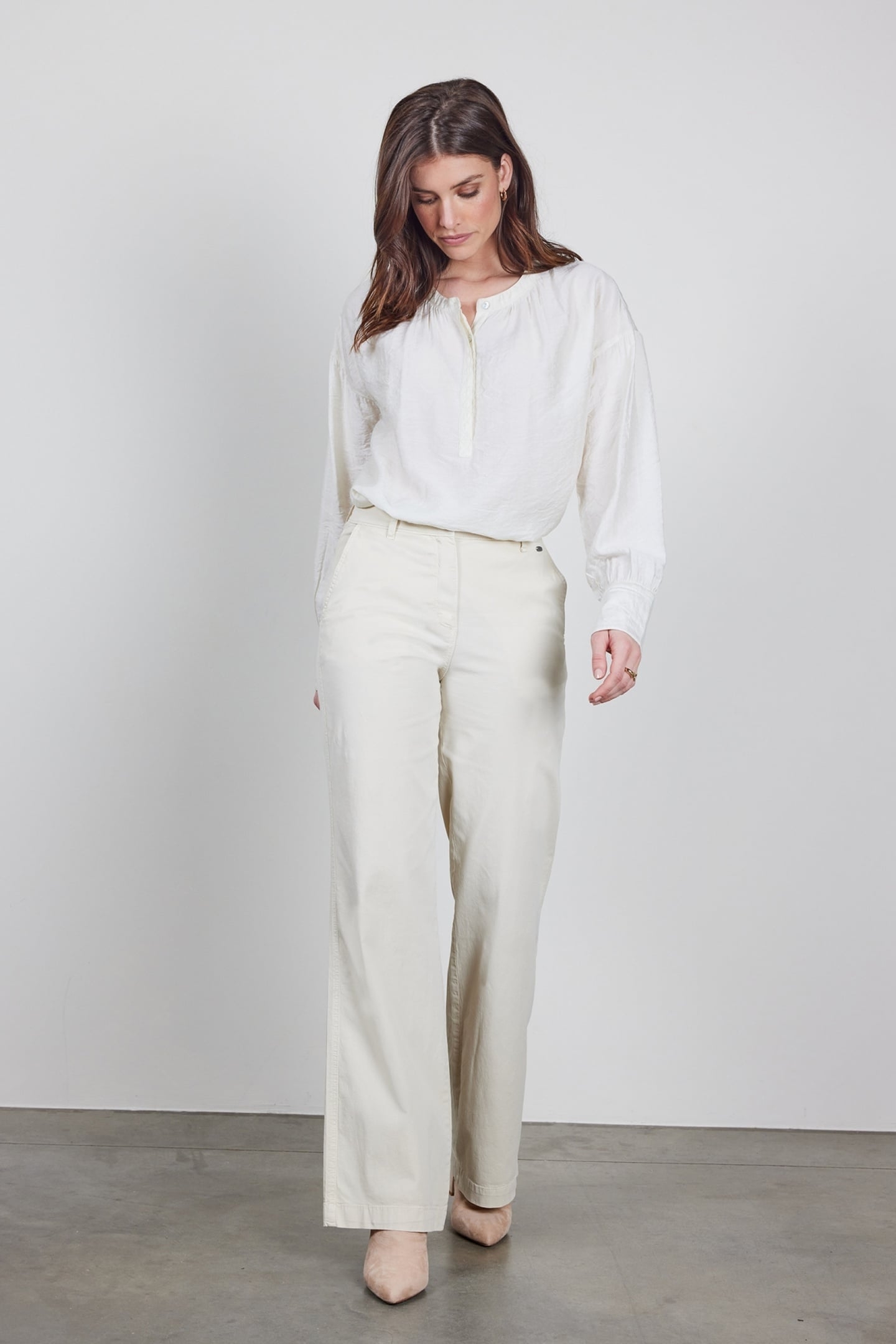 WIDE LEG PANTS ROYCE IN LIGHT SILVER 3