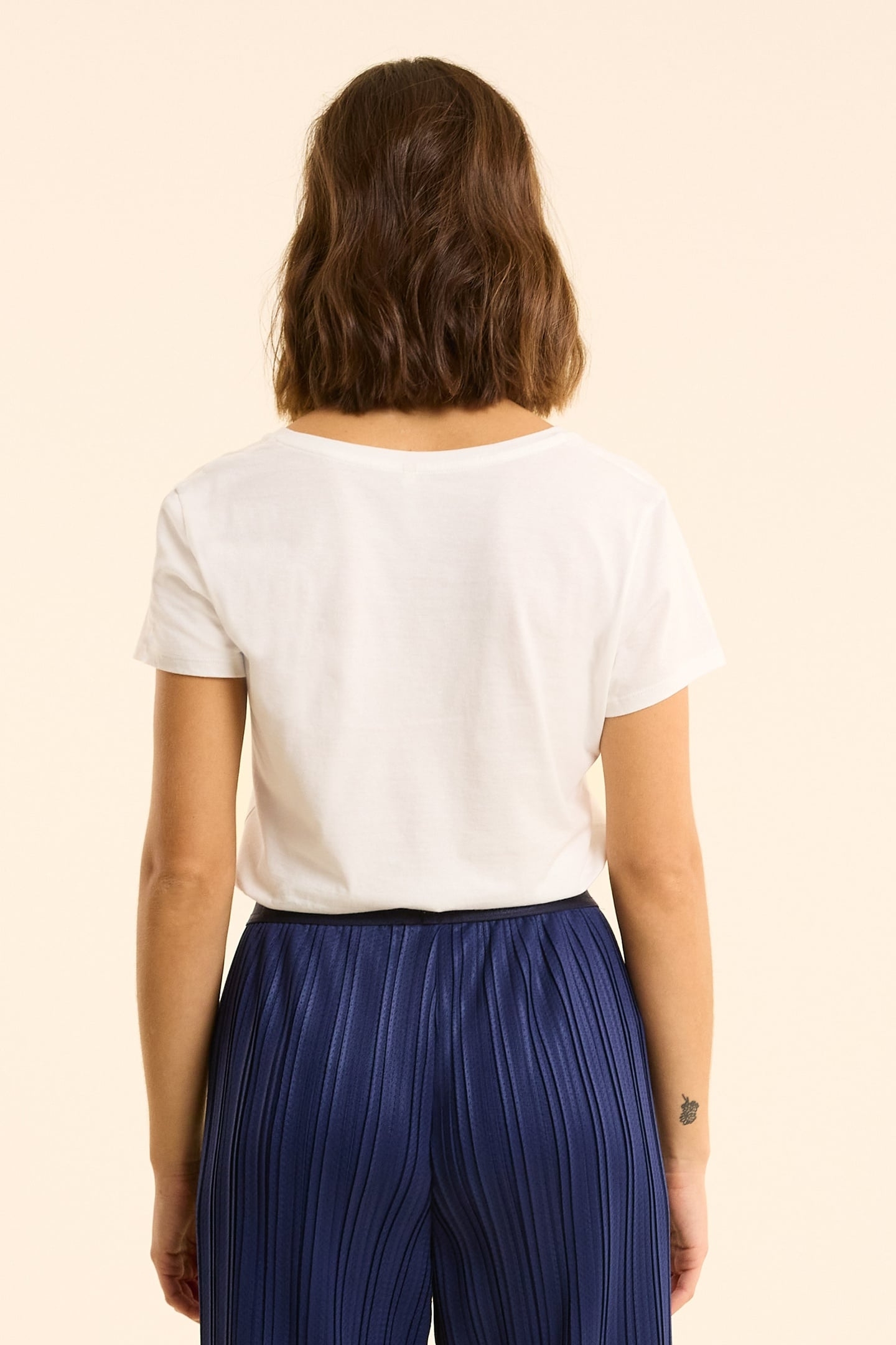 WHITE SHORT-SLEEVED T-SHIRT WITH STRIPED SLOGAN OFF-WHITE 4