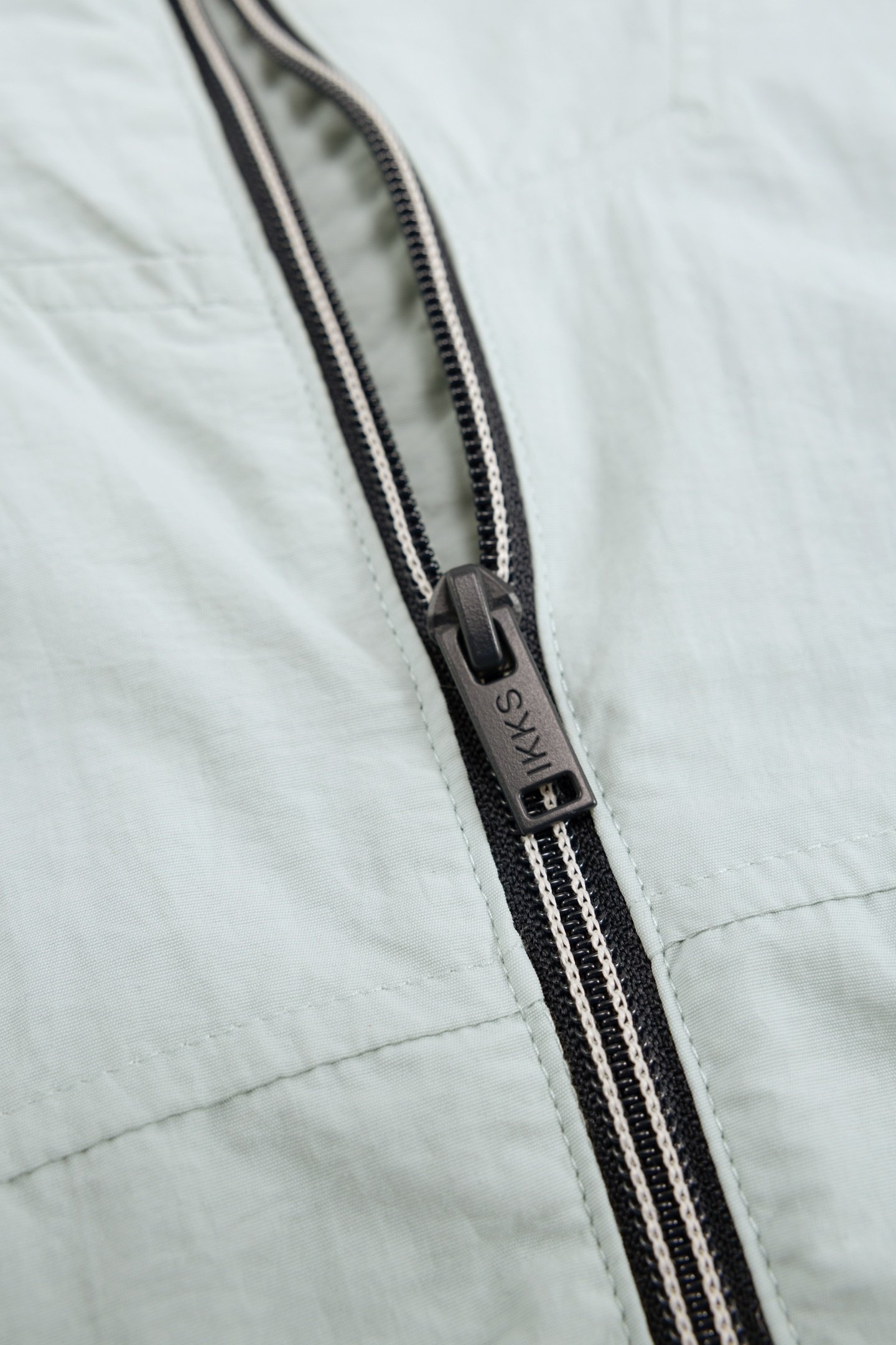 WATER GREEN WINDBREAKER RECYCLED NYLON 5