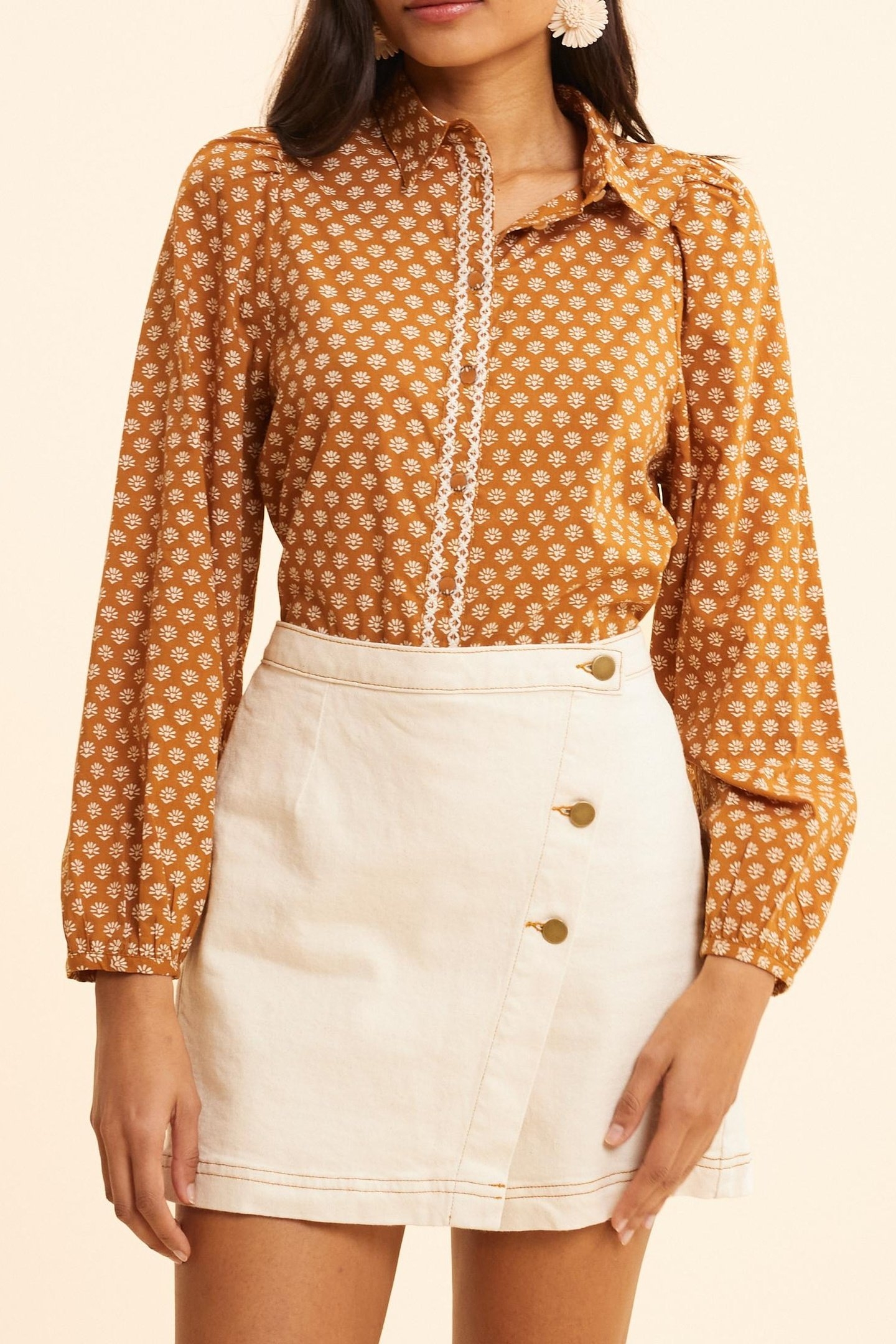 CAMEL FLORAL HEART SHIRT OCHRE 6