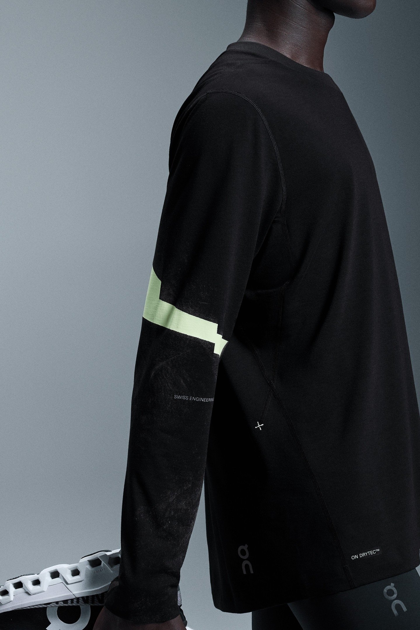 ACTIVE LONG-T GRAPHIC 1 M BLACK 8