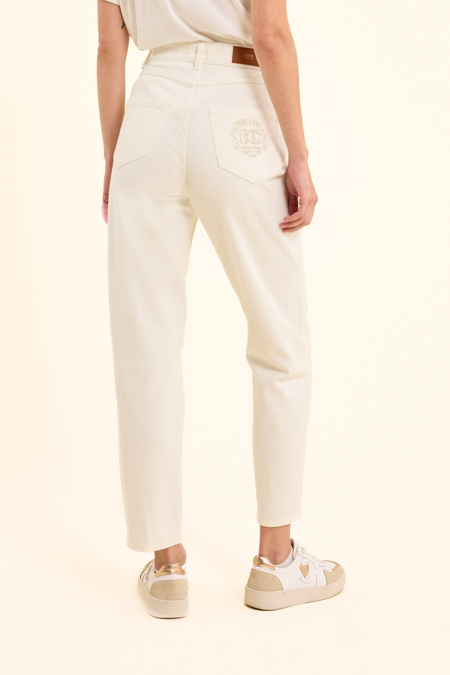 OFF-WHITE BOYFIT JEANS ELISE OFF-WHITE 4