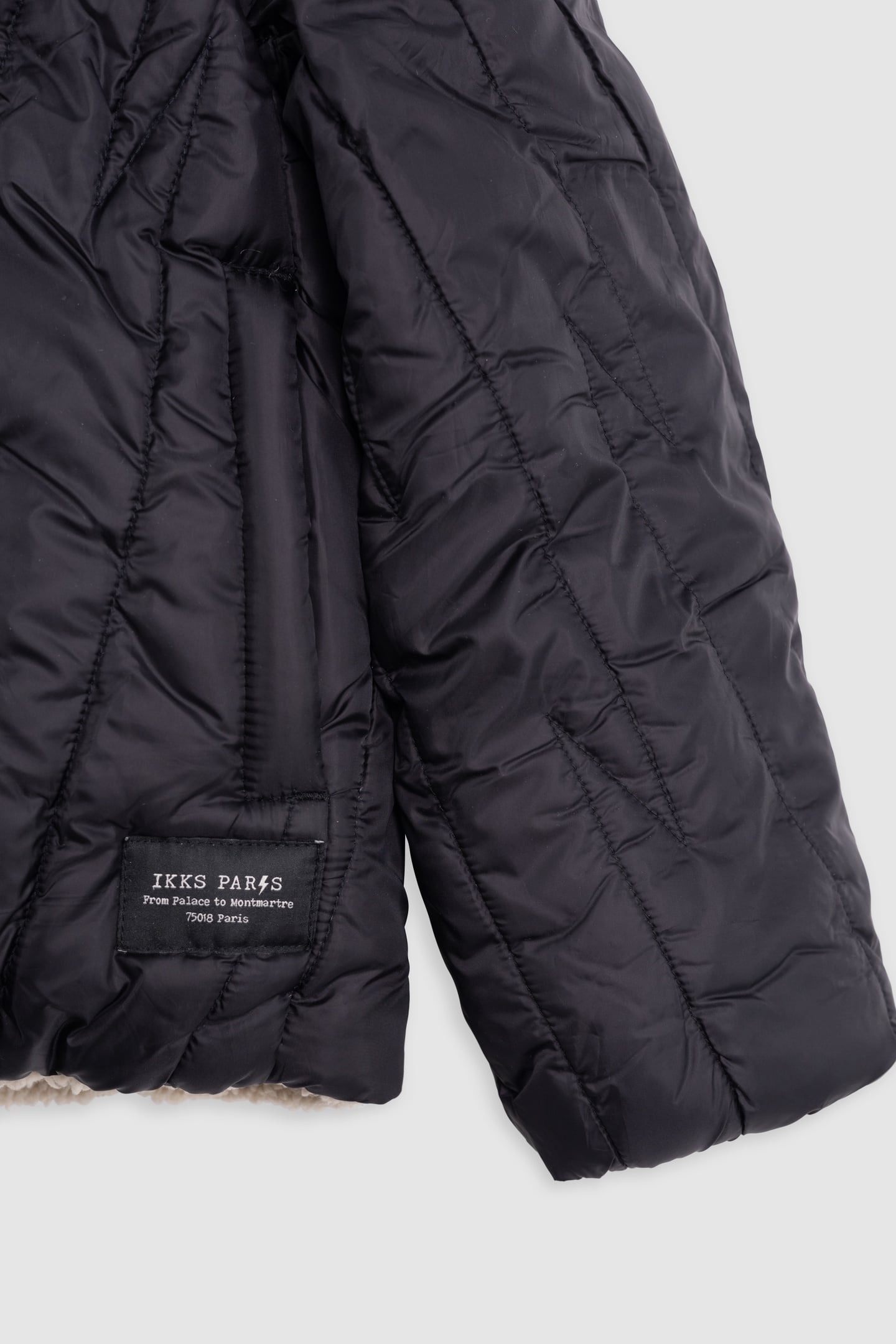 BOY'S REVERSIBLE BEIGE SHERPA AND BLACK NYLON JACKET 6