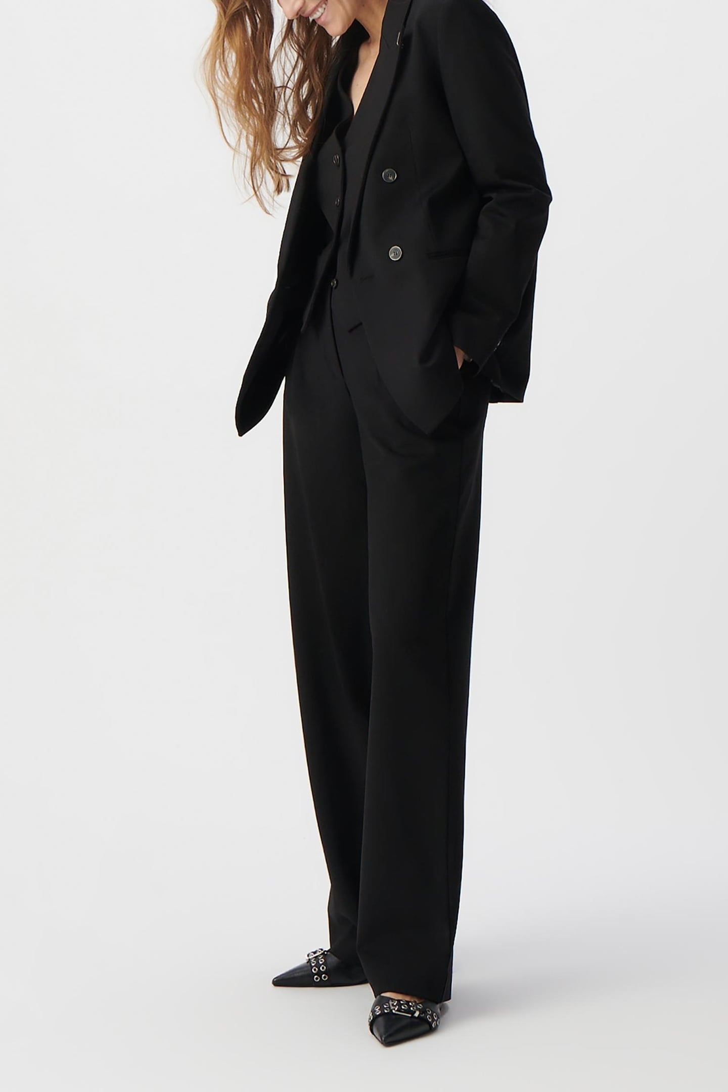 SCHWARZER WEITER BLAZER AUS MILANO-STRICK 1