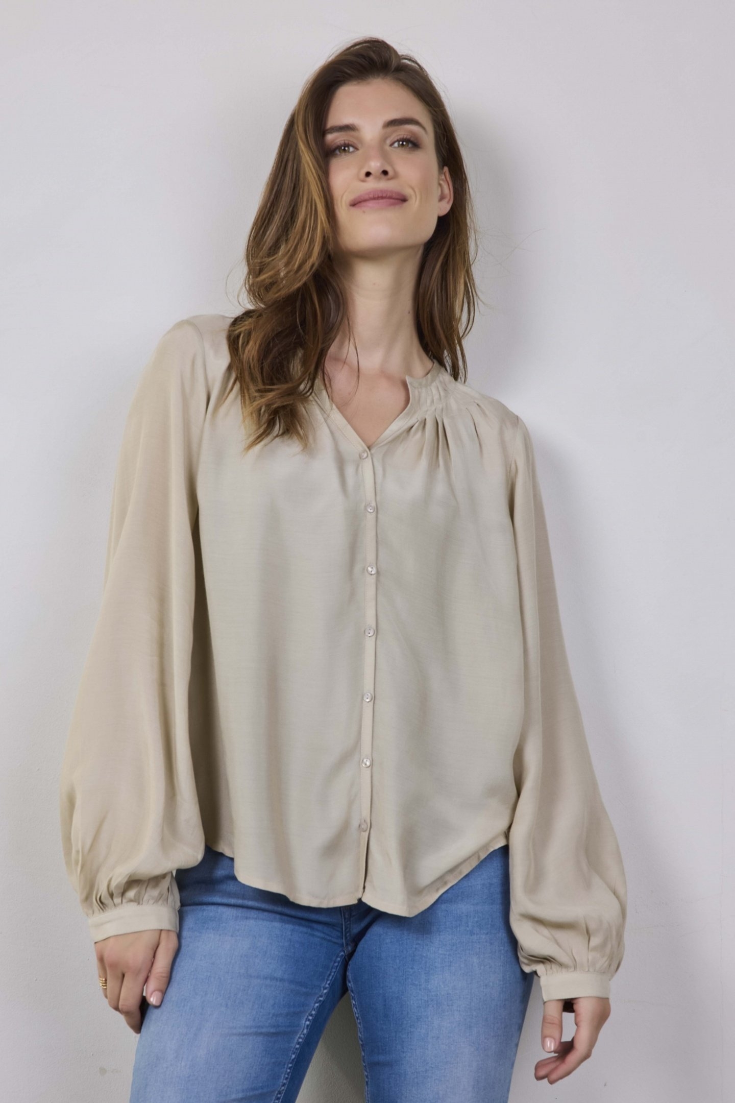 BLOUSE SKY FEATHER GREY 2