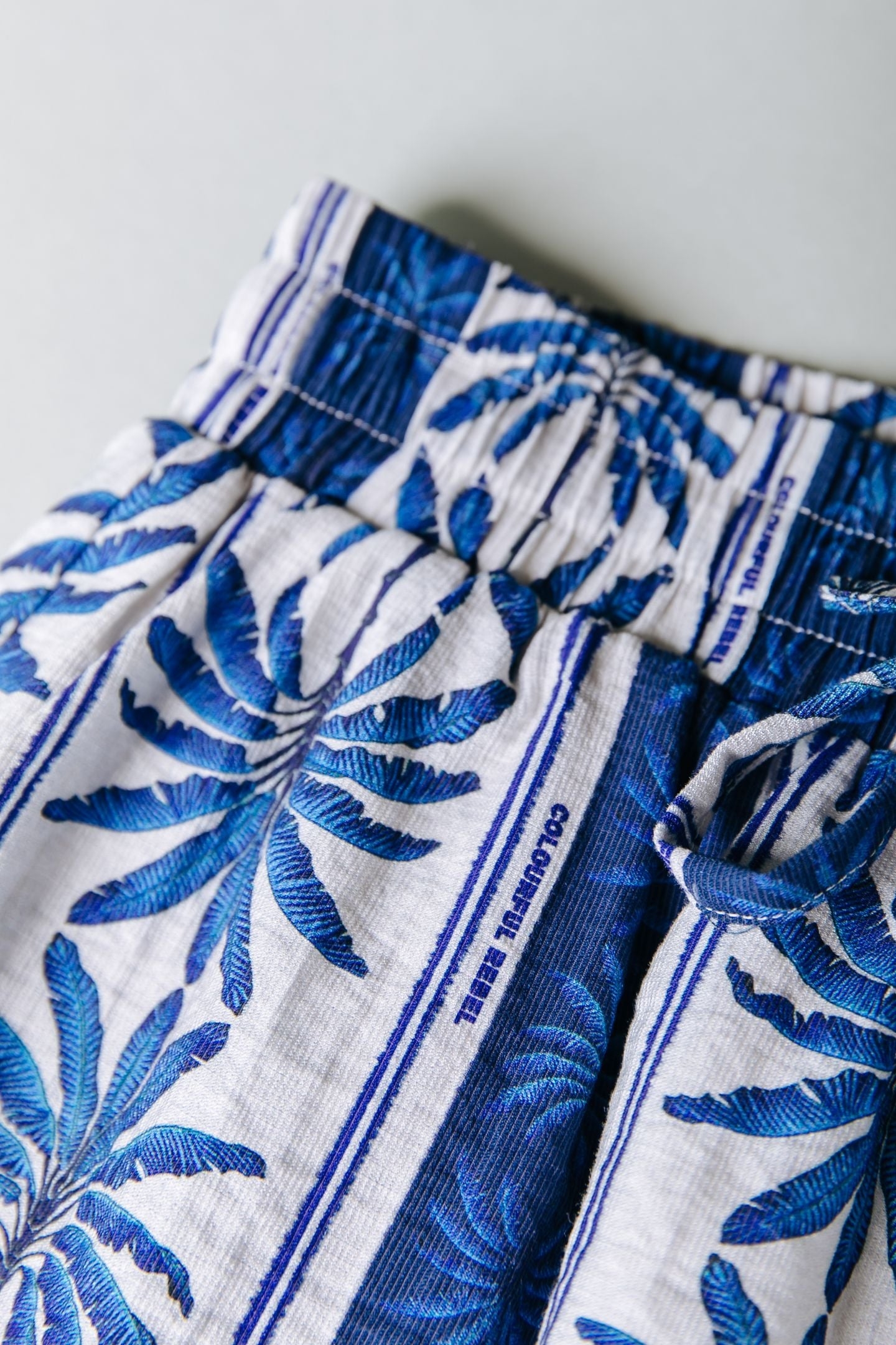 SENSA PALM RUFFLE SHORT BRIGHT BLUE 4