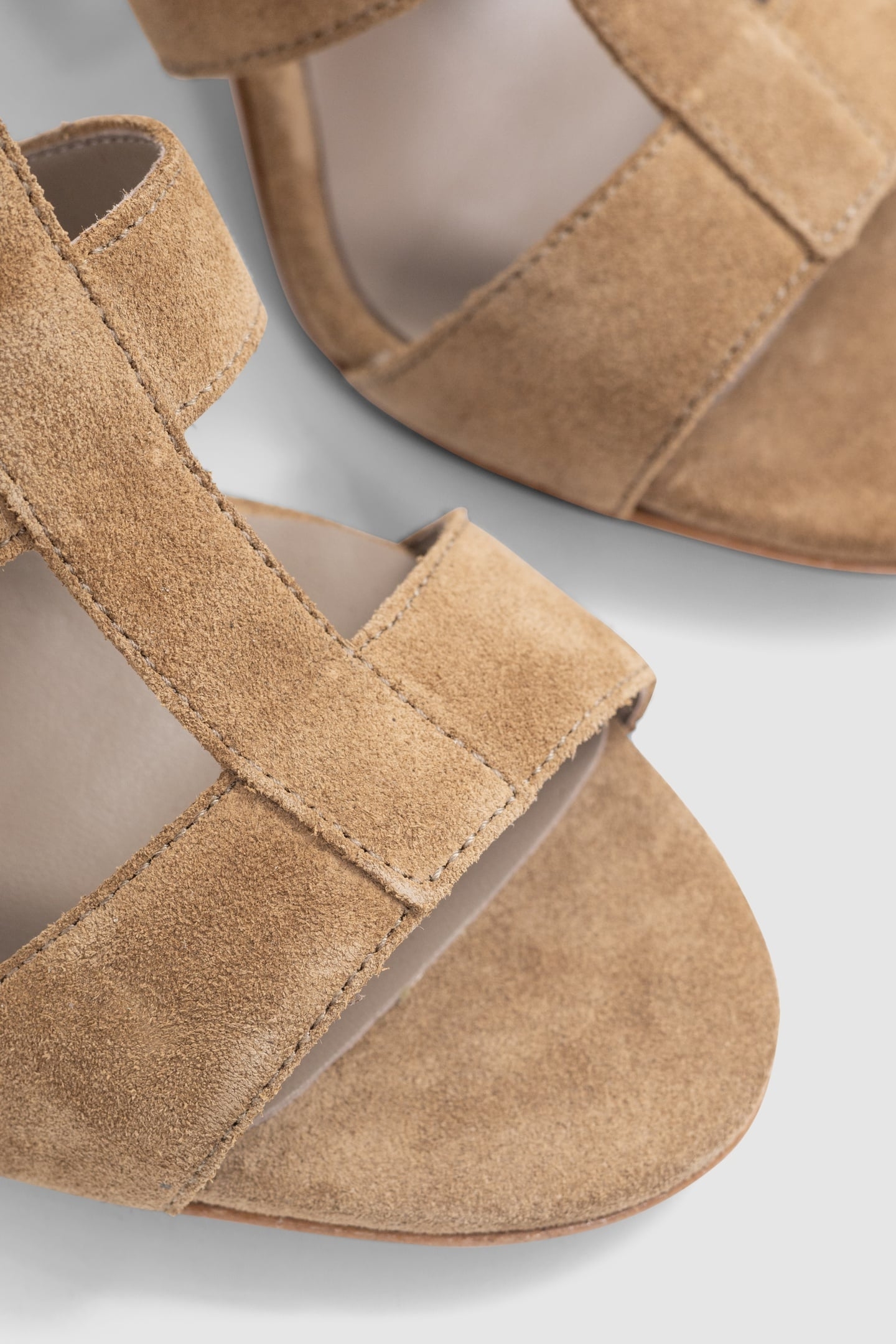 BEIGE SUEDE SANDALS WITH STUDDED HEEL 5