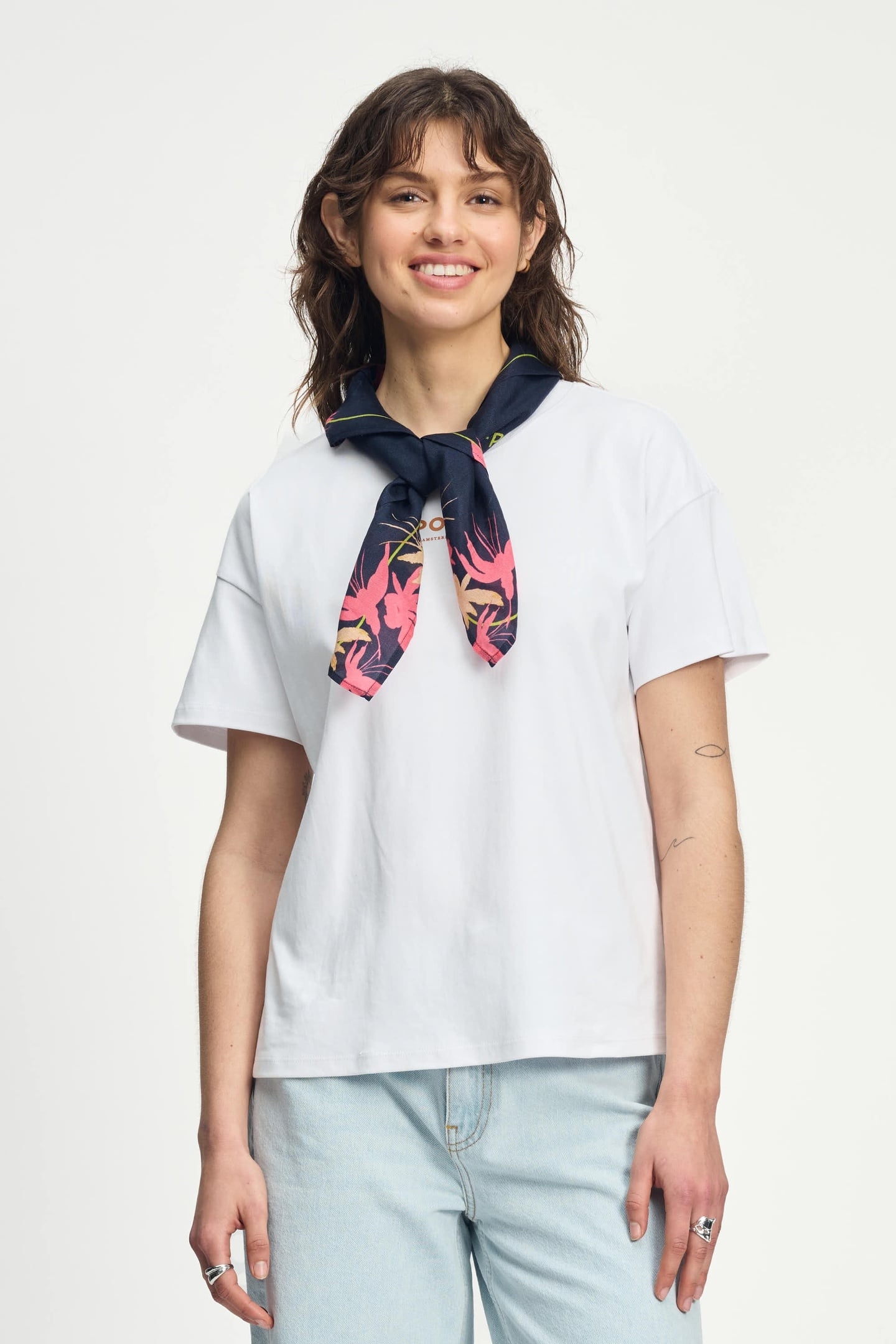 SHAWL - DEEP BLUE FLOWERS 1