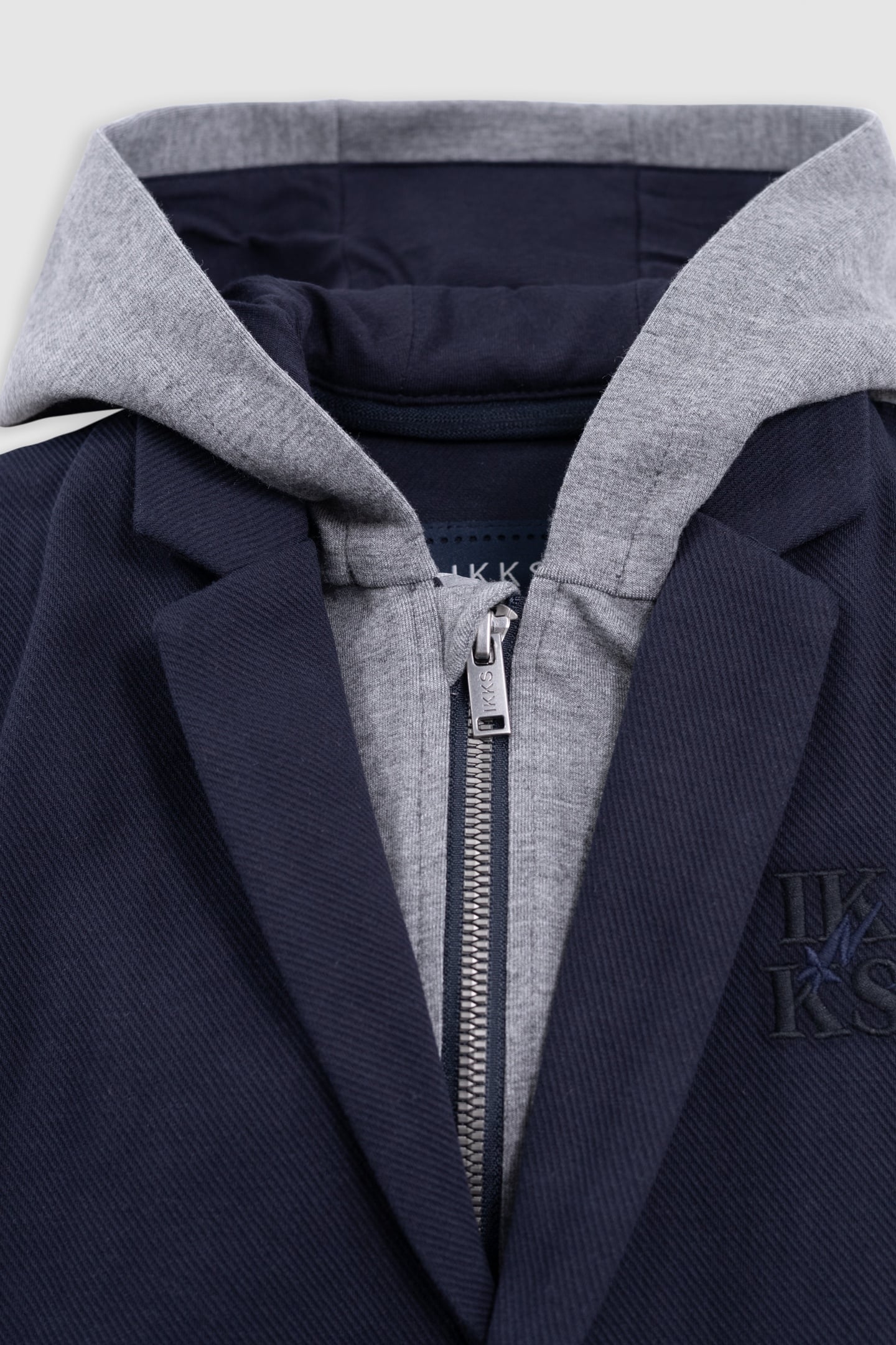 BOYS' NAVY SUIT JACKET WITH REMOVABLE PIPING 6