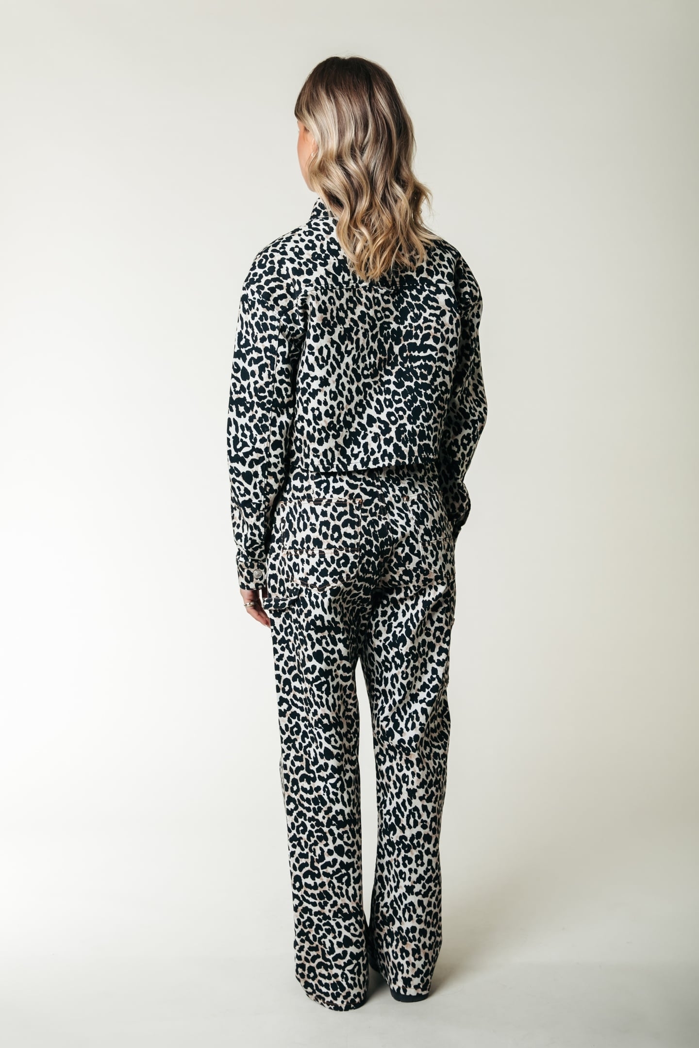 TINSLEY LEOPARD DENIM WORKER PANTS BEIGE 4