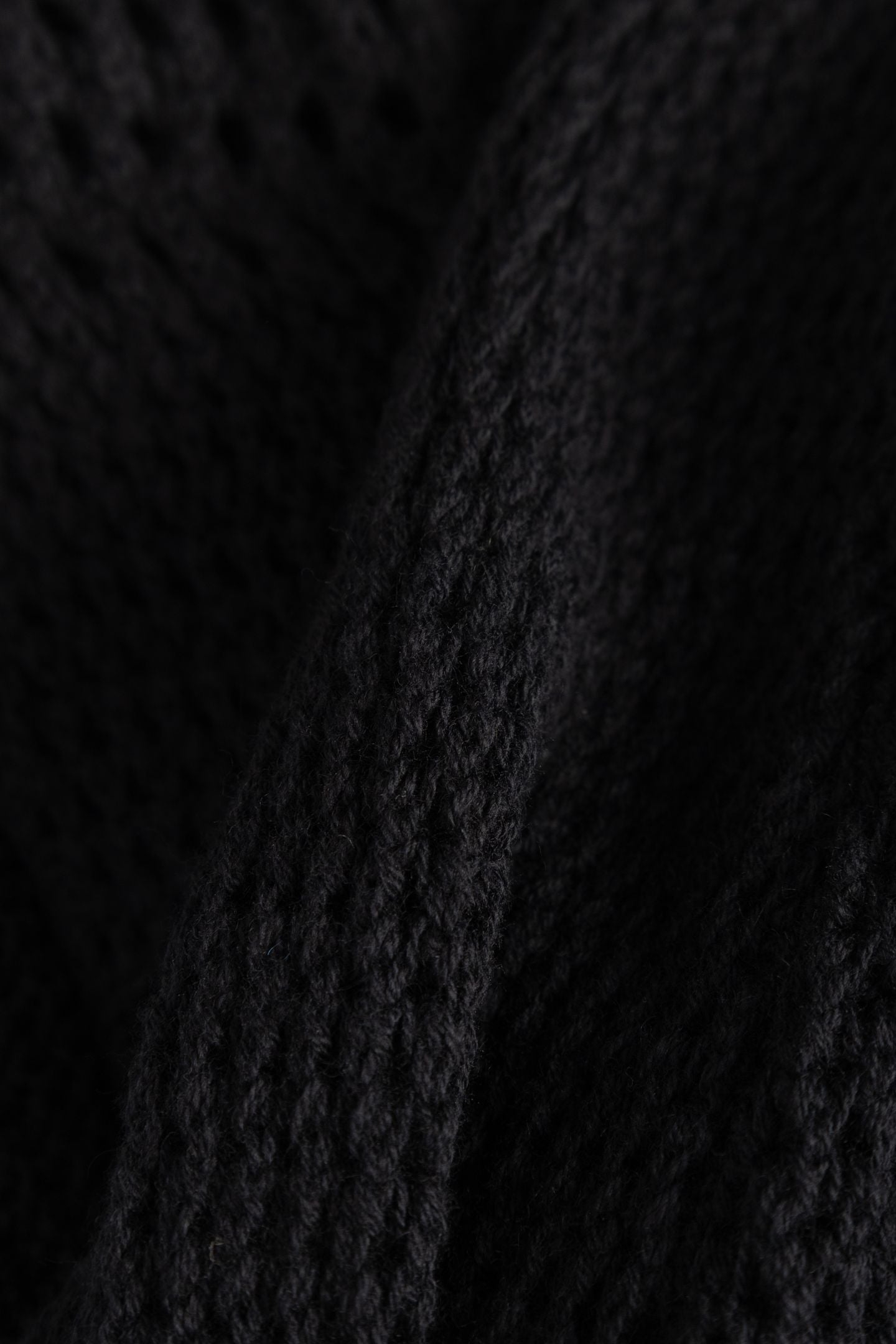 BLACK CROCHET-STYLE KNIT MIDI DRESS 8