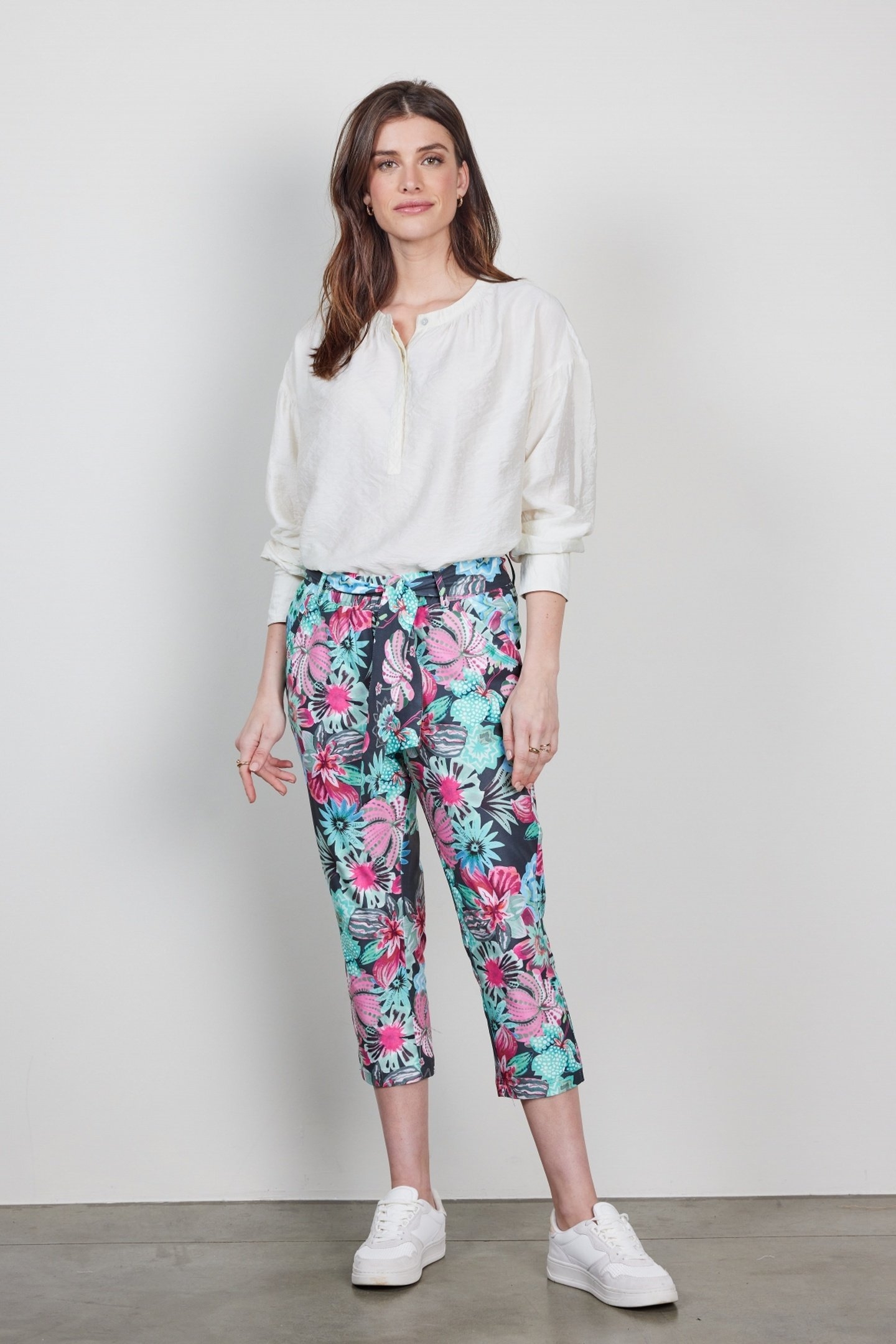 TRAVEL CAPRI JOURNAL PRINT IN DARK SHADOW WITH FLORAL MEDLEY 1