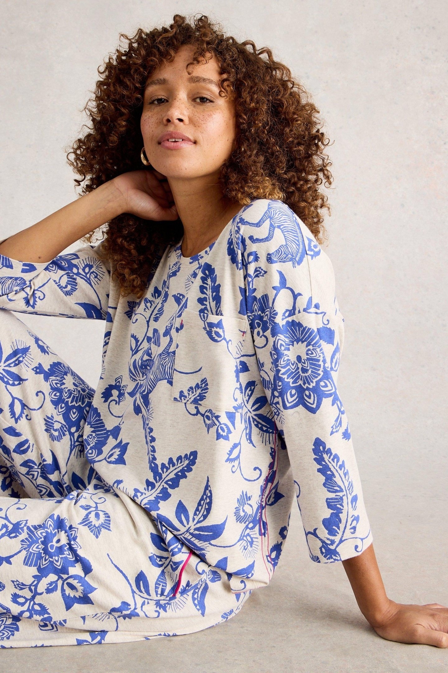 MIA PRINTED BOXY TEE NATURAL MULTI 5