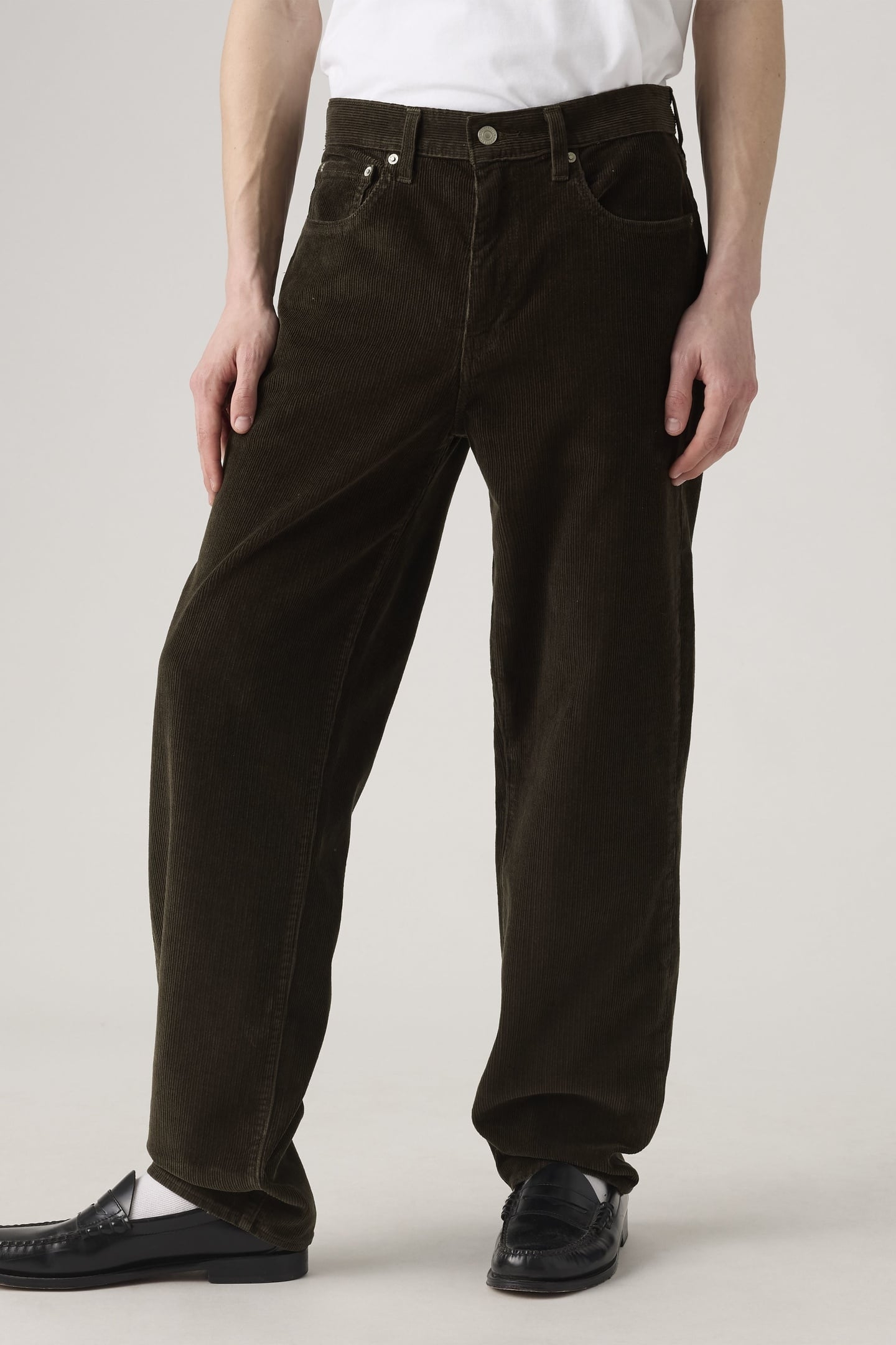 568 LOOSE STRAIGHT BLACK OLIVE 10W CORD 1