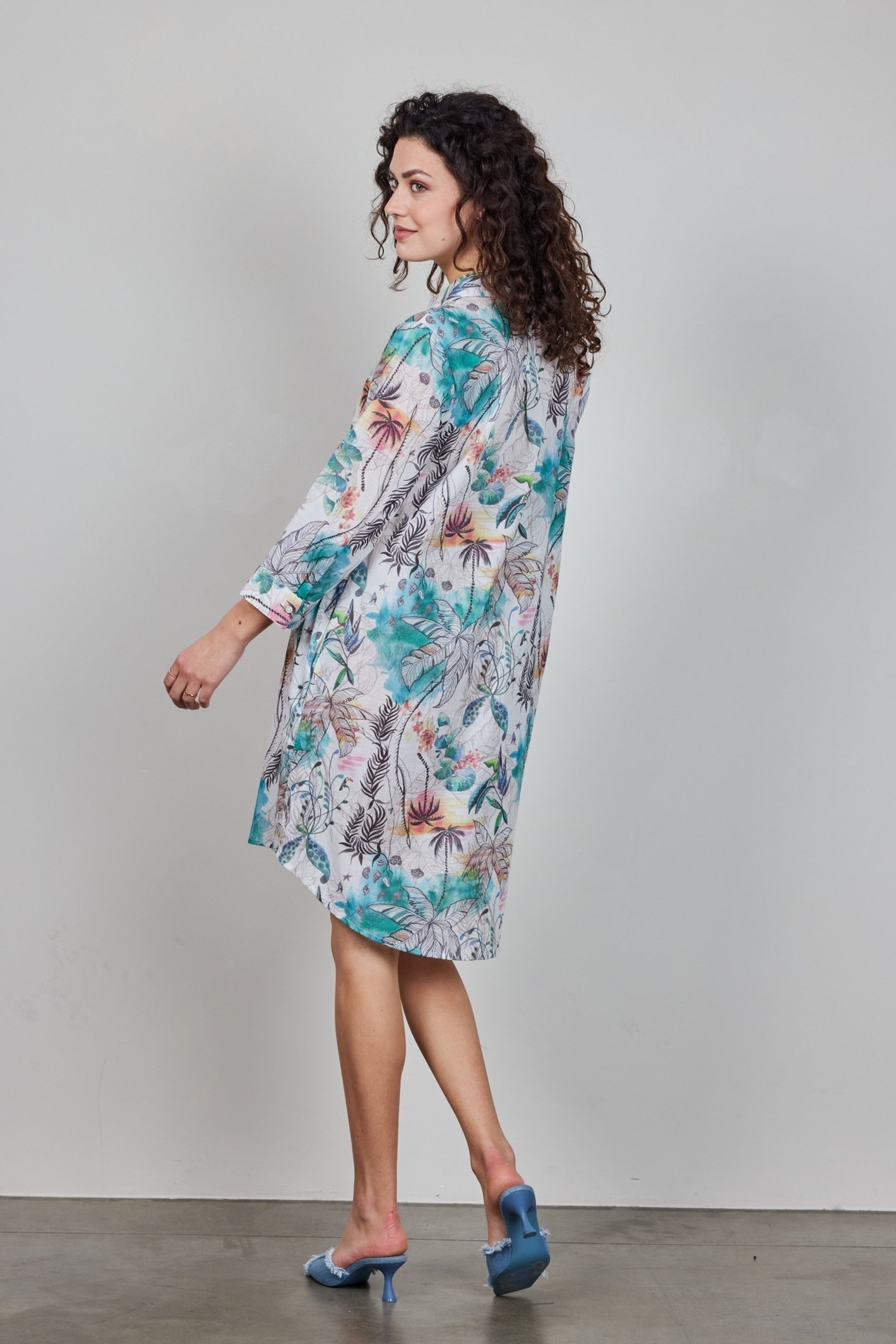TUNIC FLORA IN OFFWHITE WITH PALM FESTIVAL PRINT 3