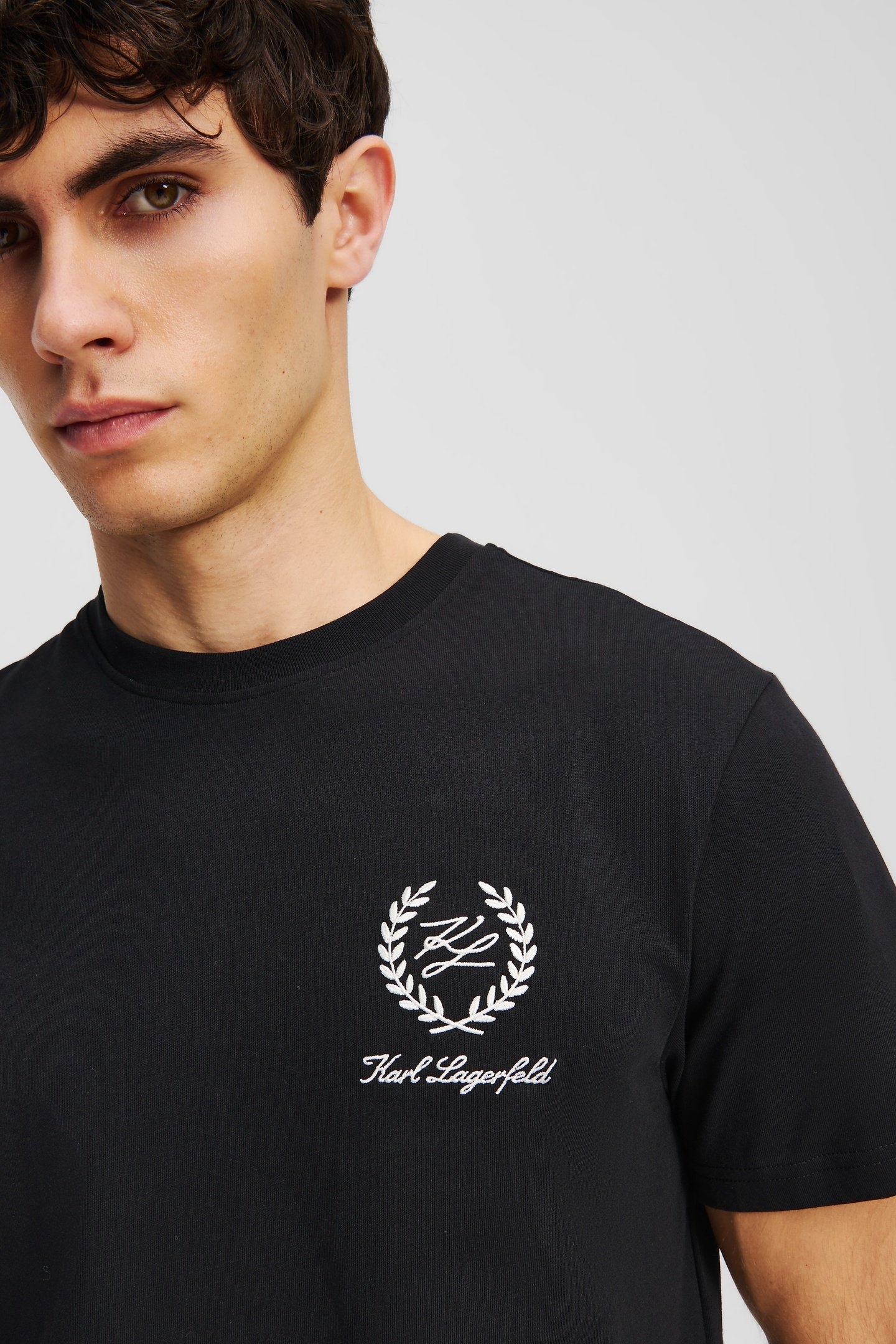 BLACK HOTEL KARL CREST SS T-SHIRT 5
