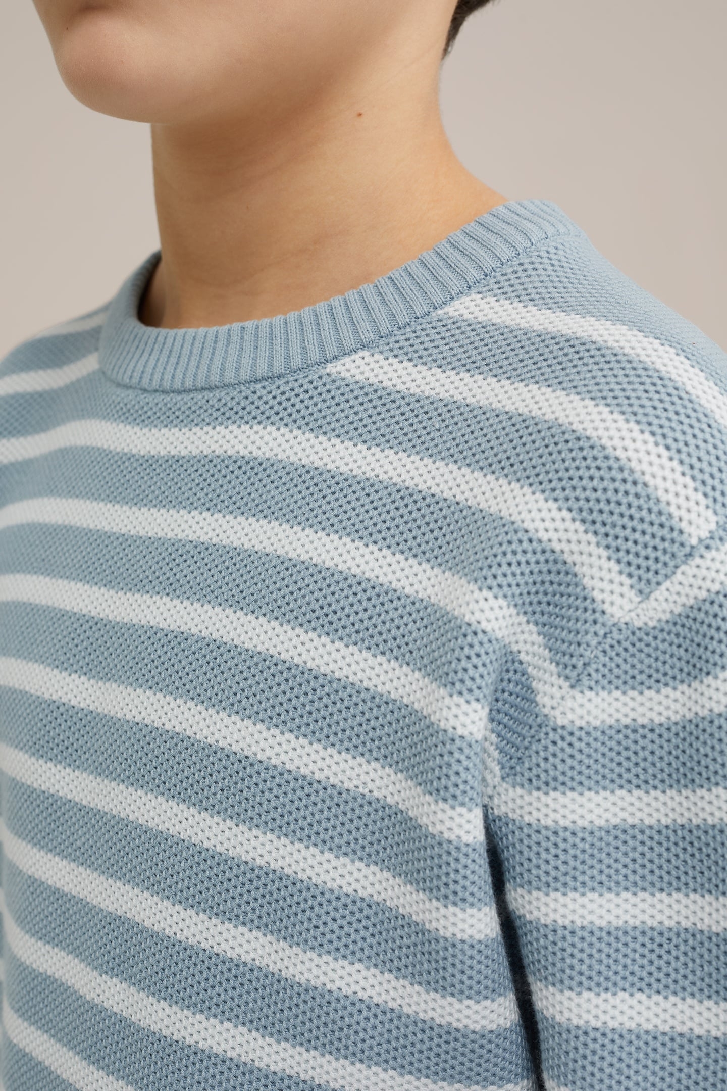 PULLOVER LIGHT BLUE 5