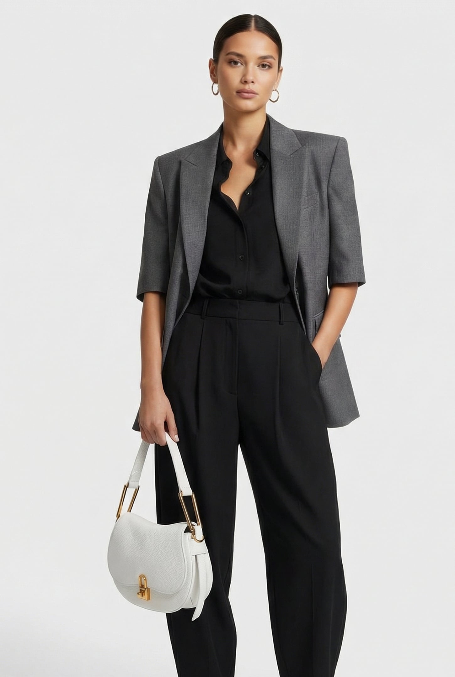 SHOULDER BAG IN LEATHER 1