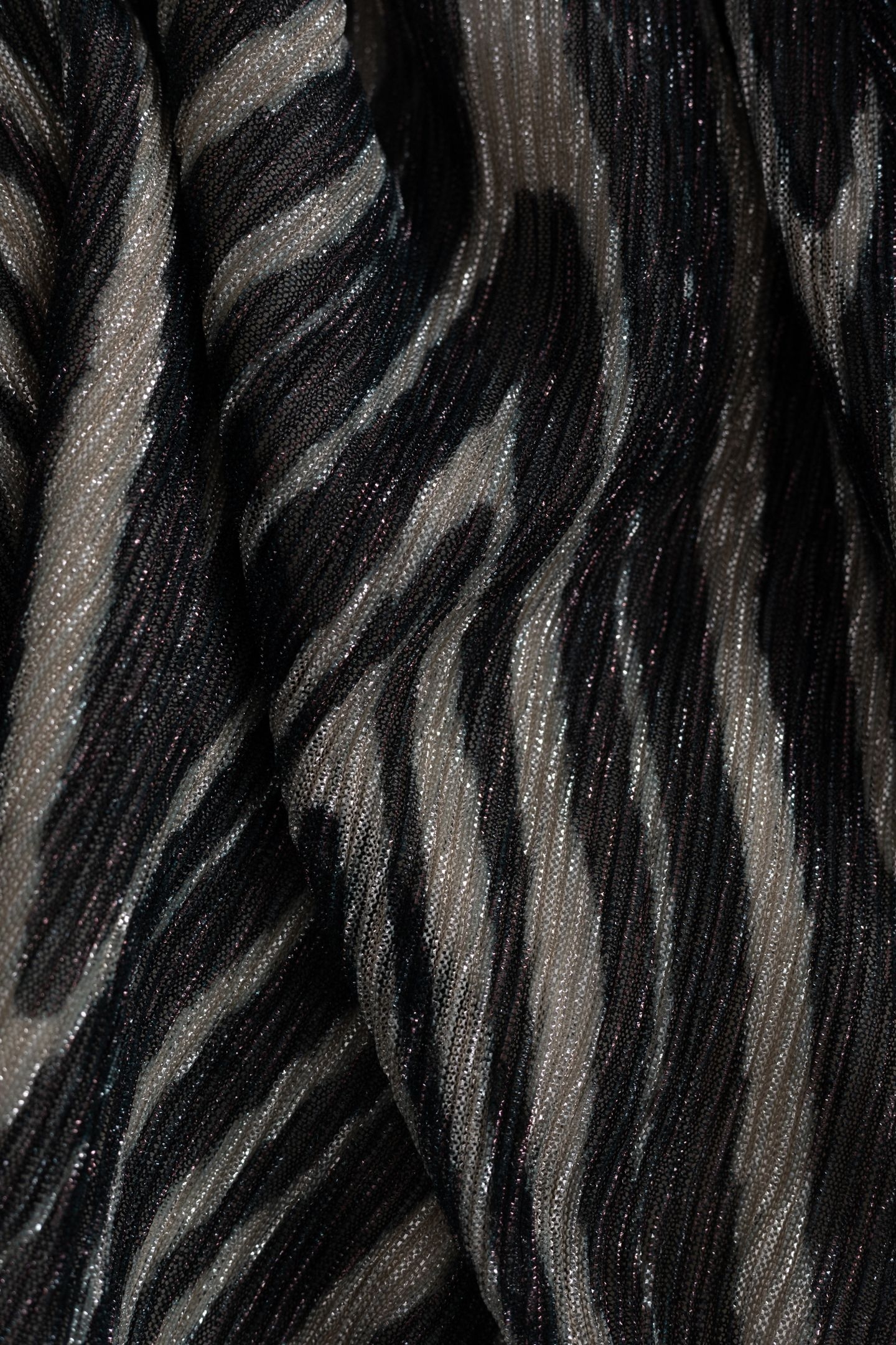 BLACK DRESS WITH GOLD HERRINGBONE PATTERN 3