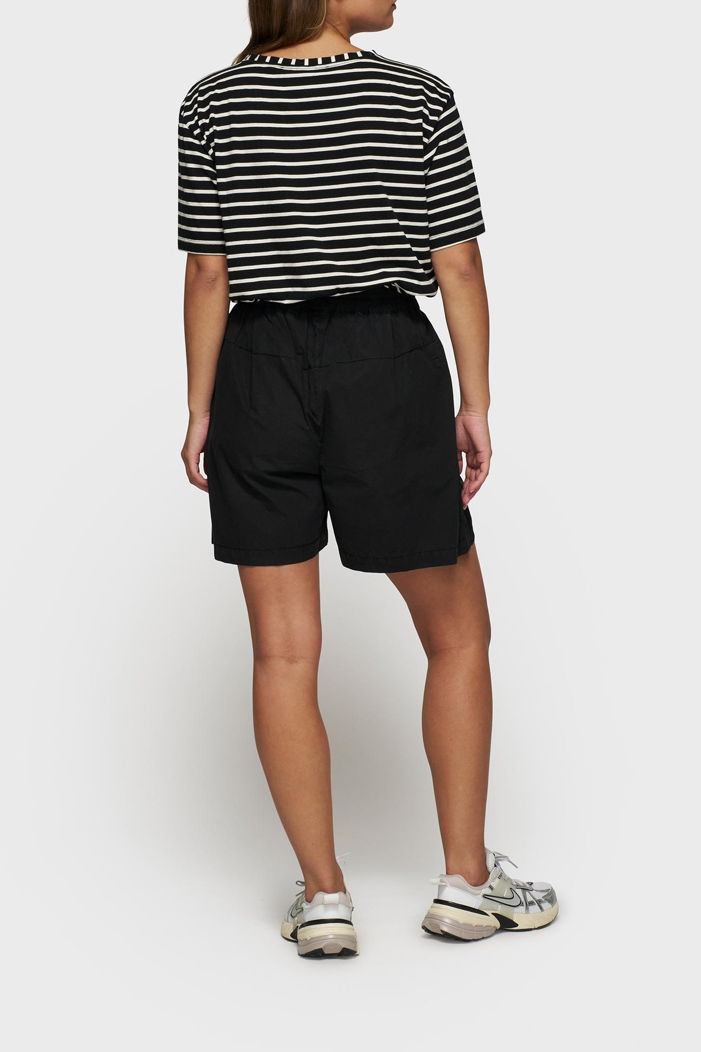 THE TEE STRIPES BLACK/WHITE 3