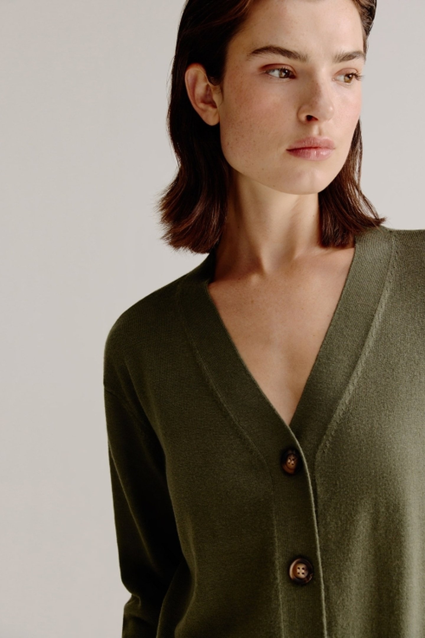 AUGUST CARDIGAN PESTO 5