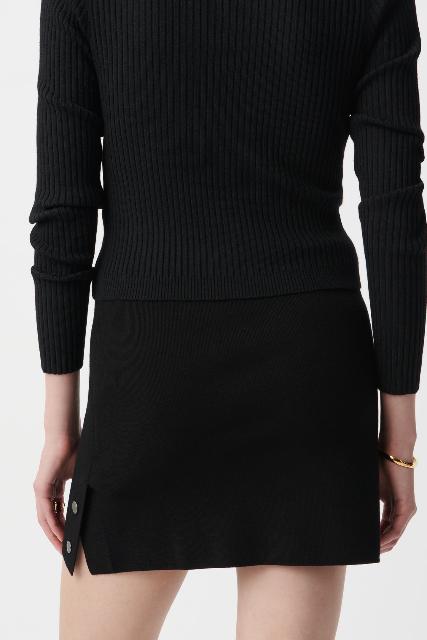 BLACK STRAIGHT KNIT SKIRT 4