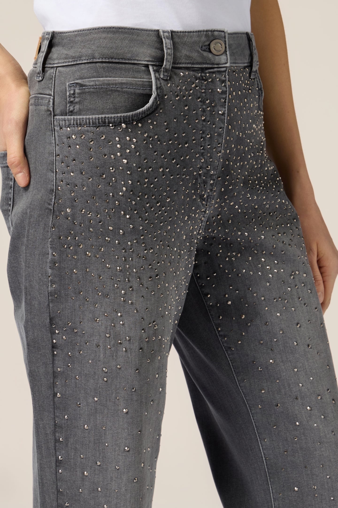 REGULAR JEANS WITH RHINESTONE APPLICATIONS GREY 4
