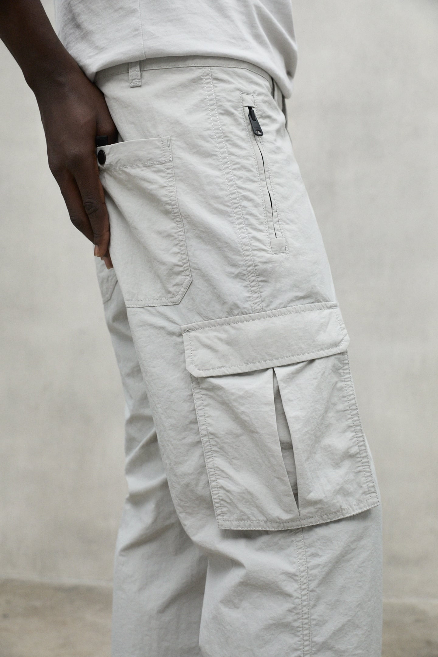 ALISTEALF PANTS LIGHT GREY 4