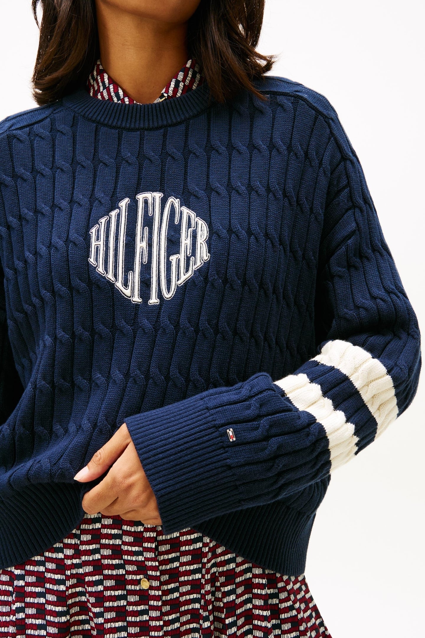 LOGO EMBROIDERY RELAXED CABLE KNIT JUMPER DARK NIGHT NAVY 3