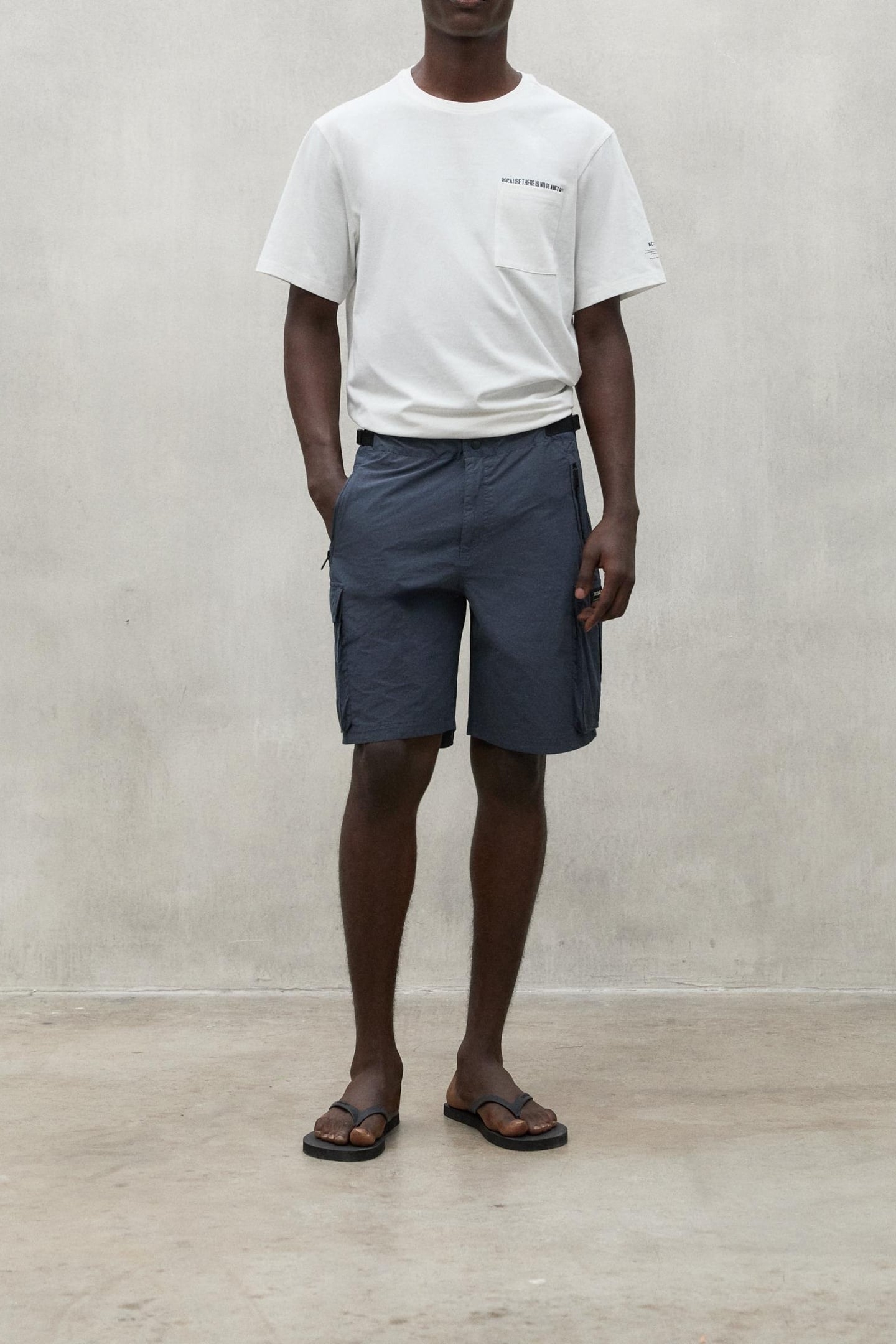 ALISTEALF CARGO SHORTS DEEP NAVY 2