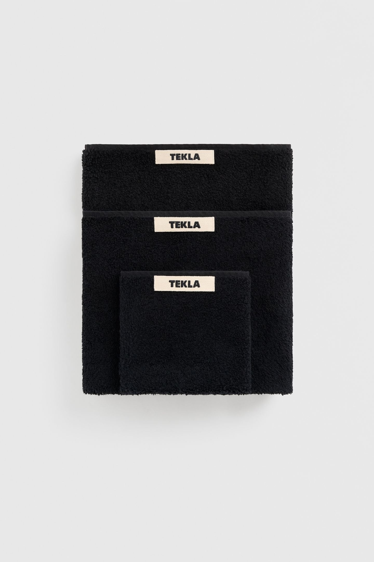 UNISEX TOWEL BLACK 2