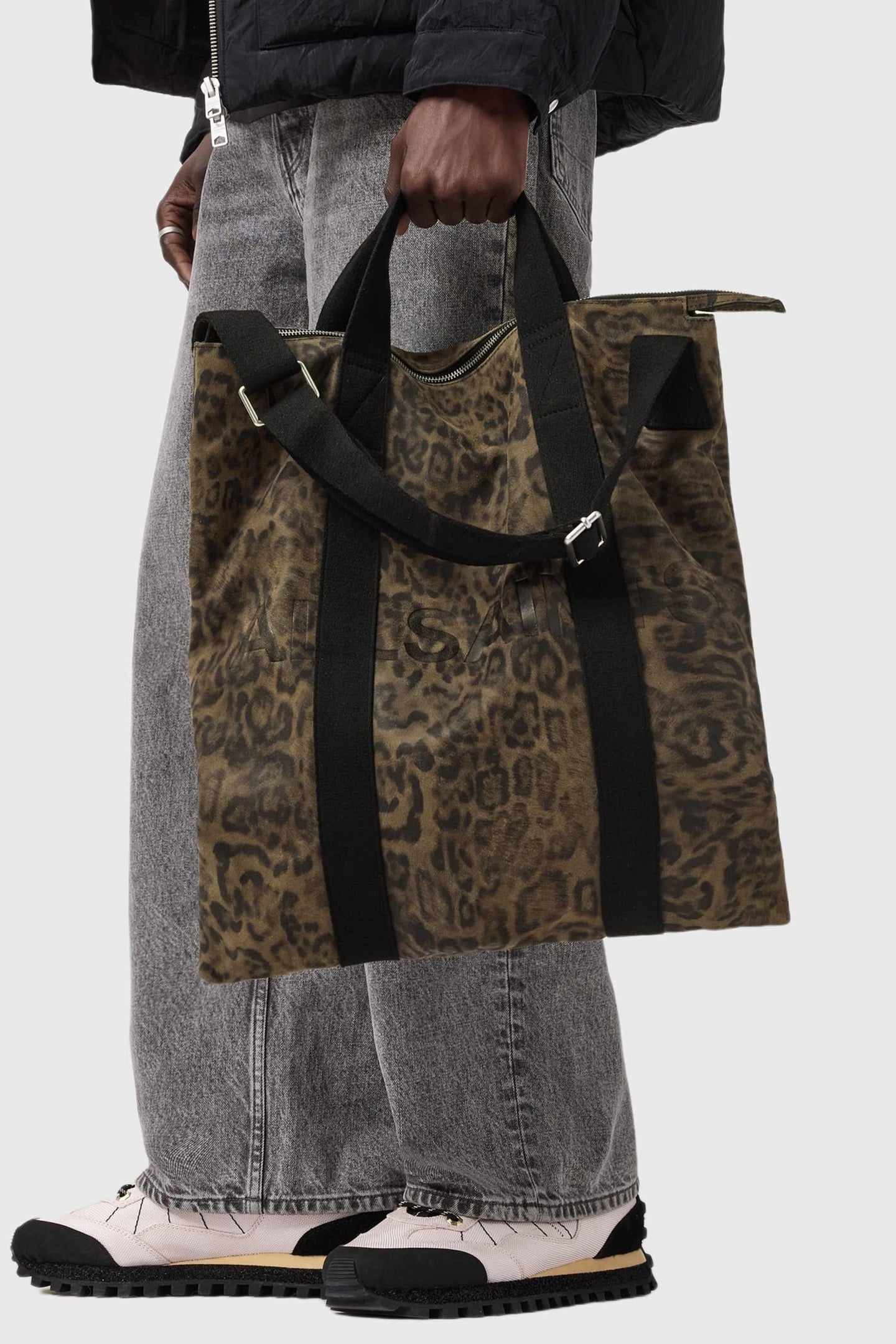 KEI LEOPD BACKPACK LEO KHAKI/BLACK 1