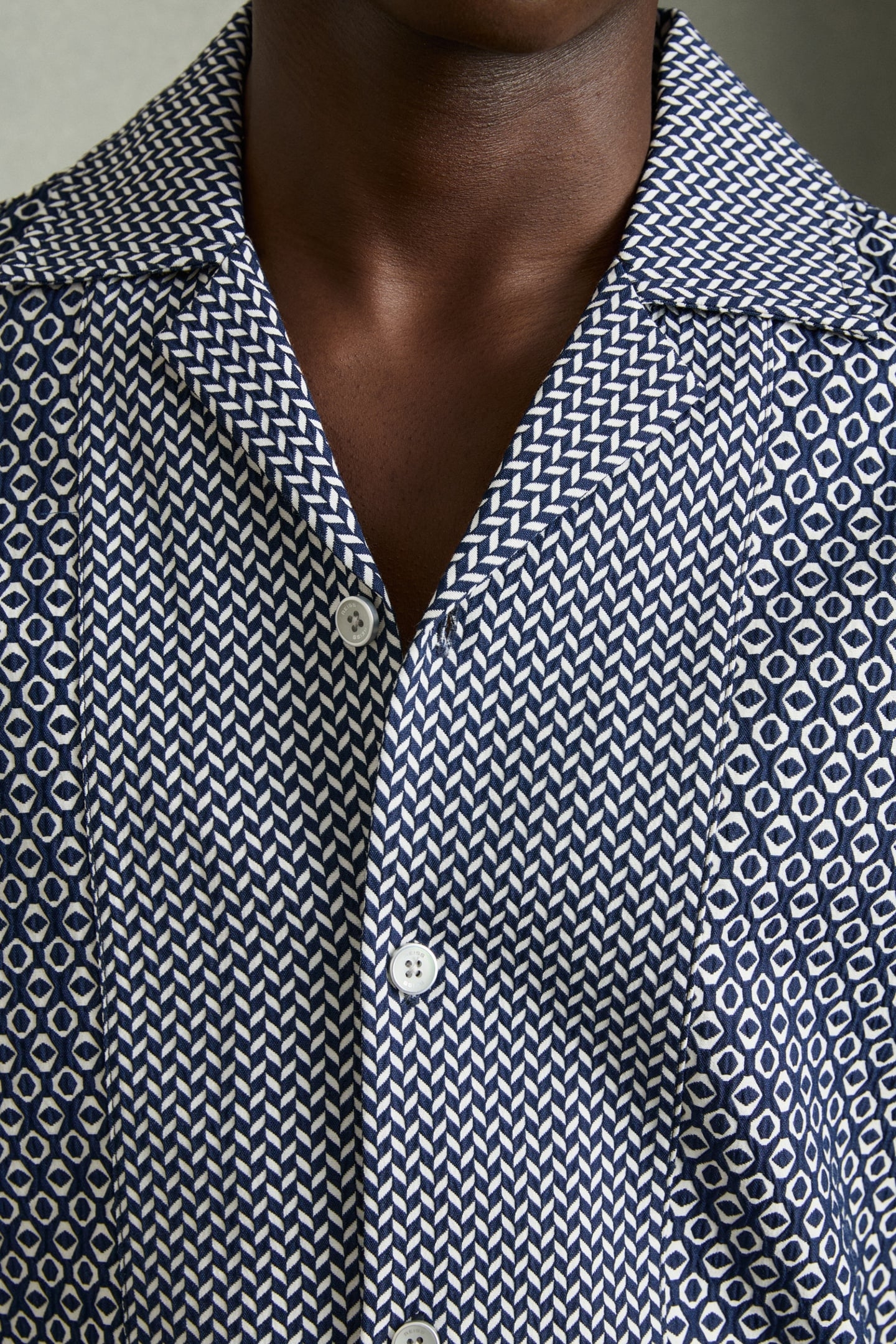 SS GEO JACQUARD COLOUR BLOCK CUBAN SHIRT NAVY/WHITE 5