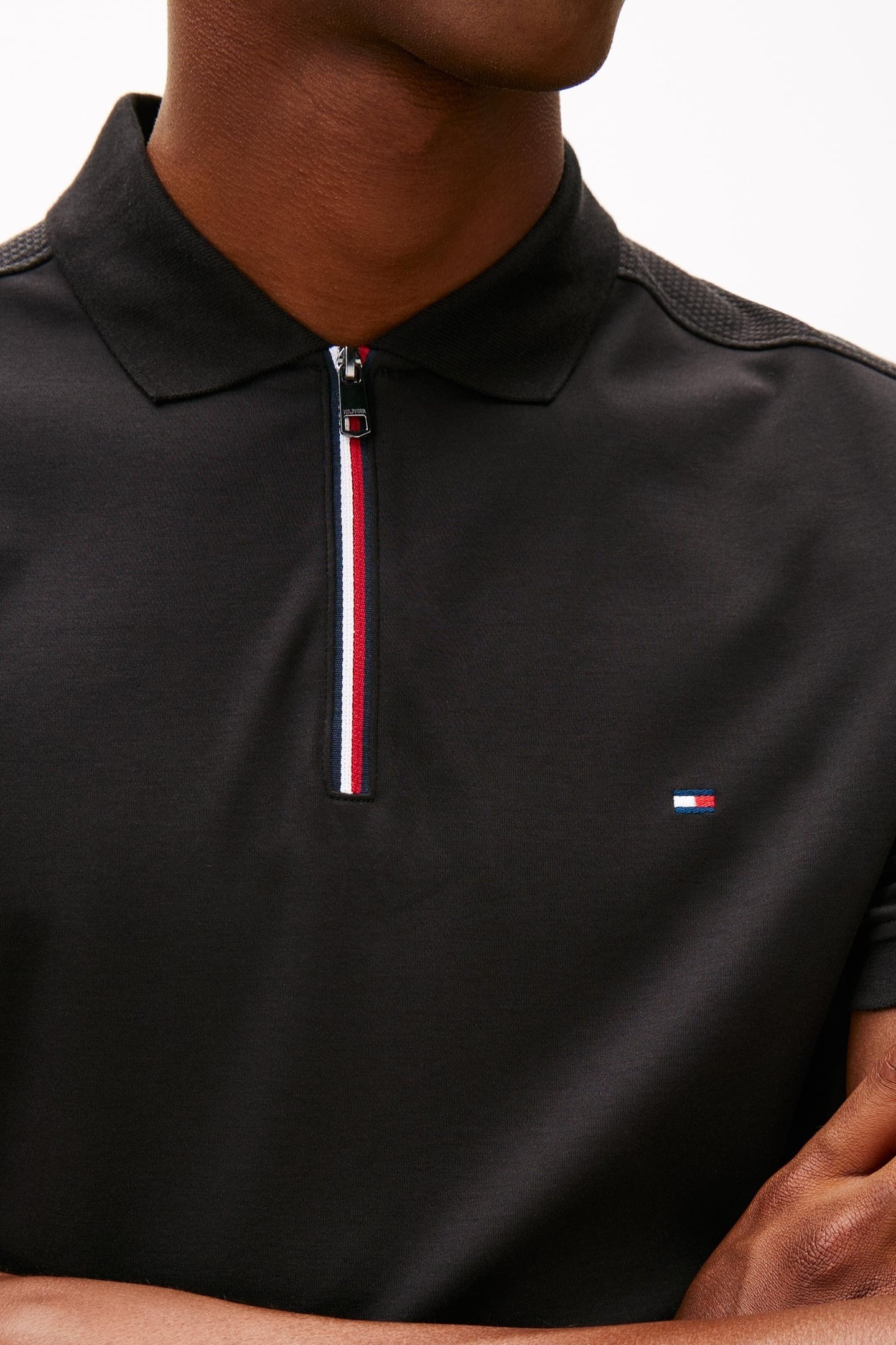 LIQUID COTTON ZIPPER POLO BLACK 2