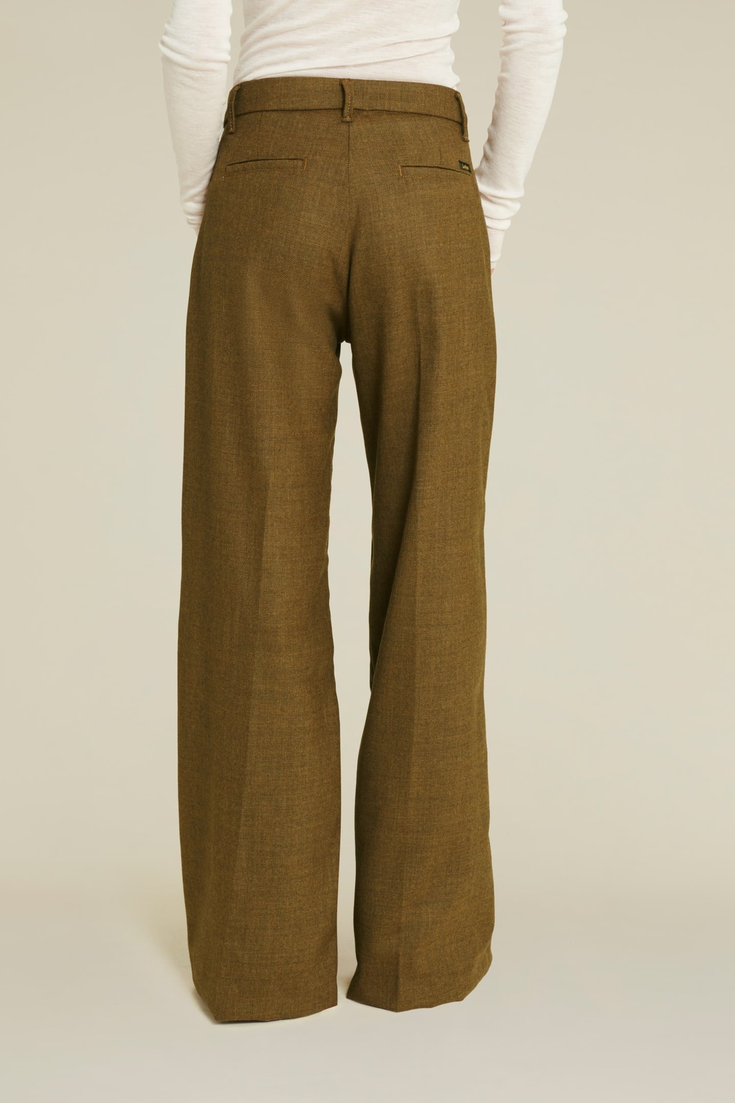 SILVIA WIDE DARK BEIGE 2