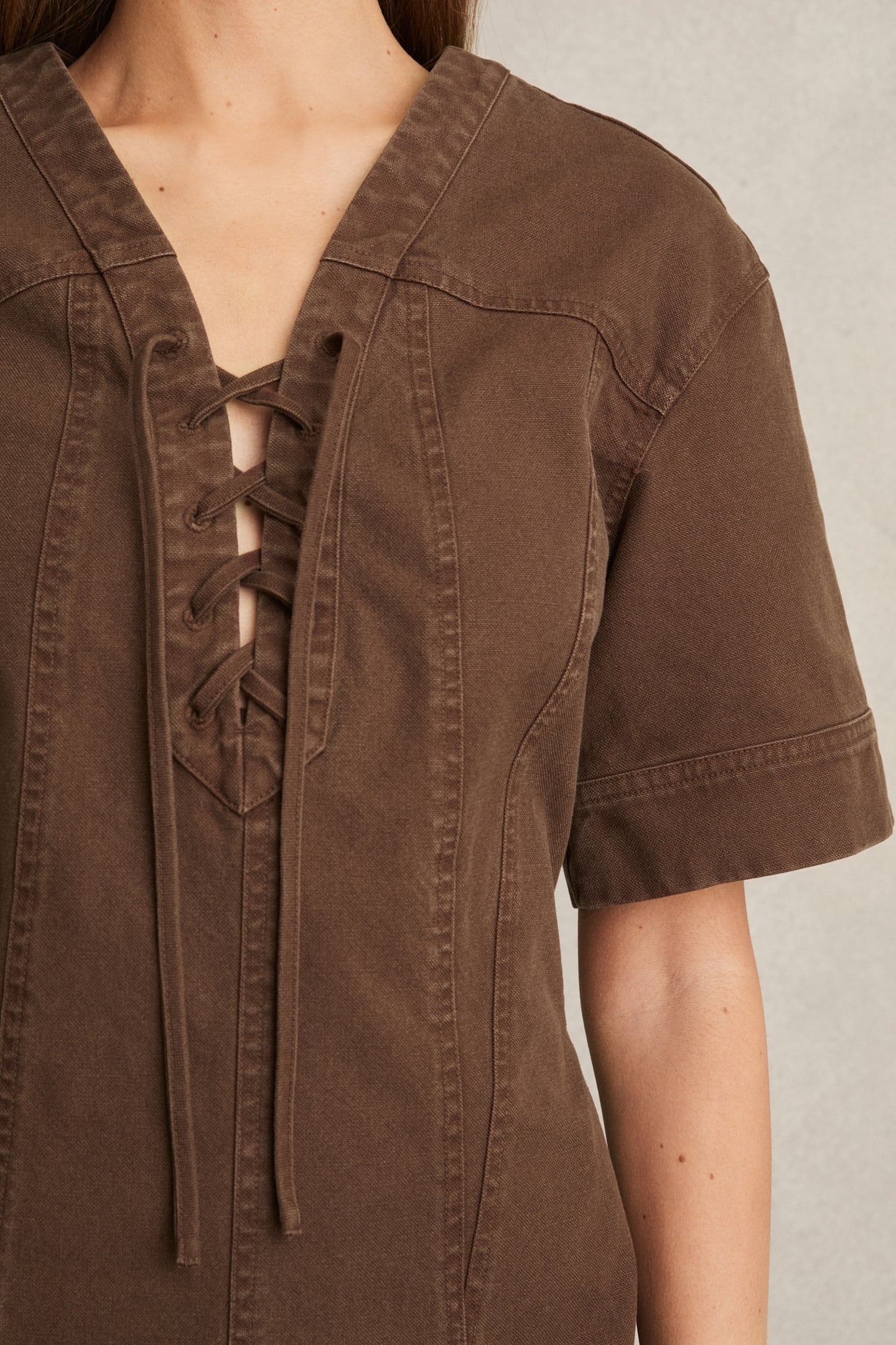 LACE UP SHIFT DRESS CHOCOLATE 4